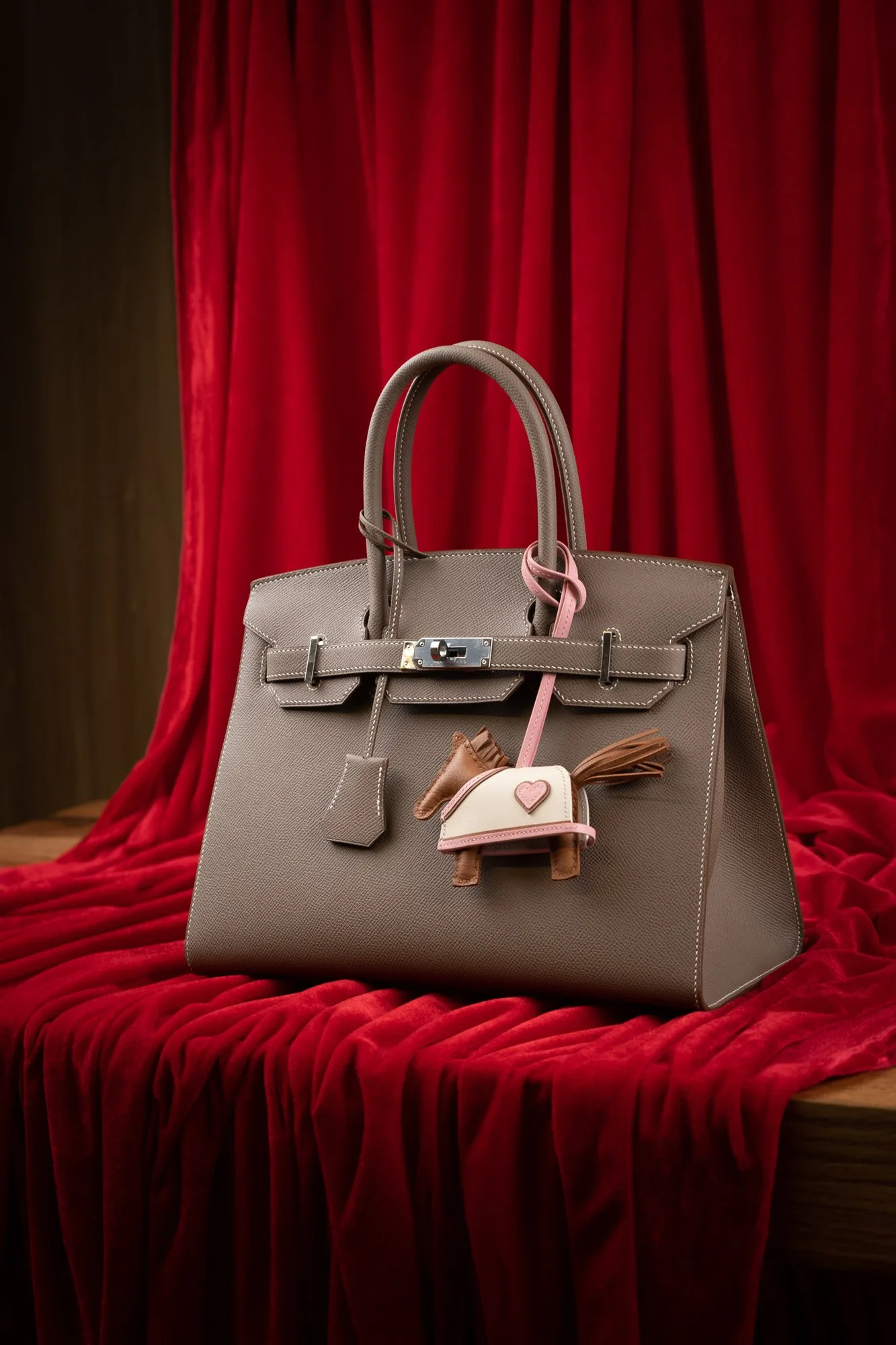 Ảnh Studio Túi xách da Epsom dáng hộp quai đôi 30cm màu Etoupe - Koi Leather