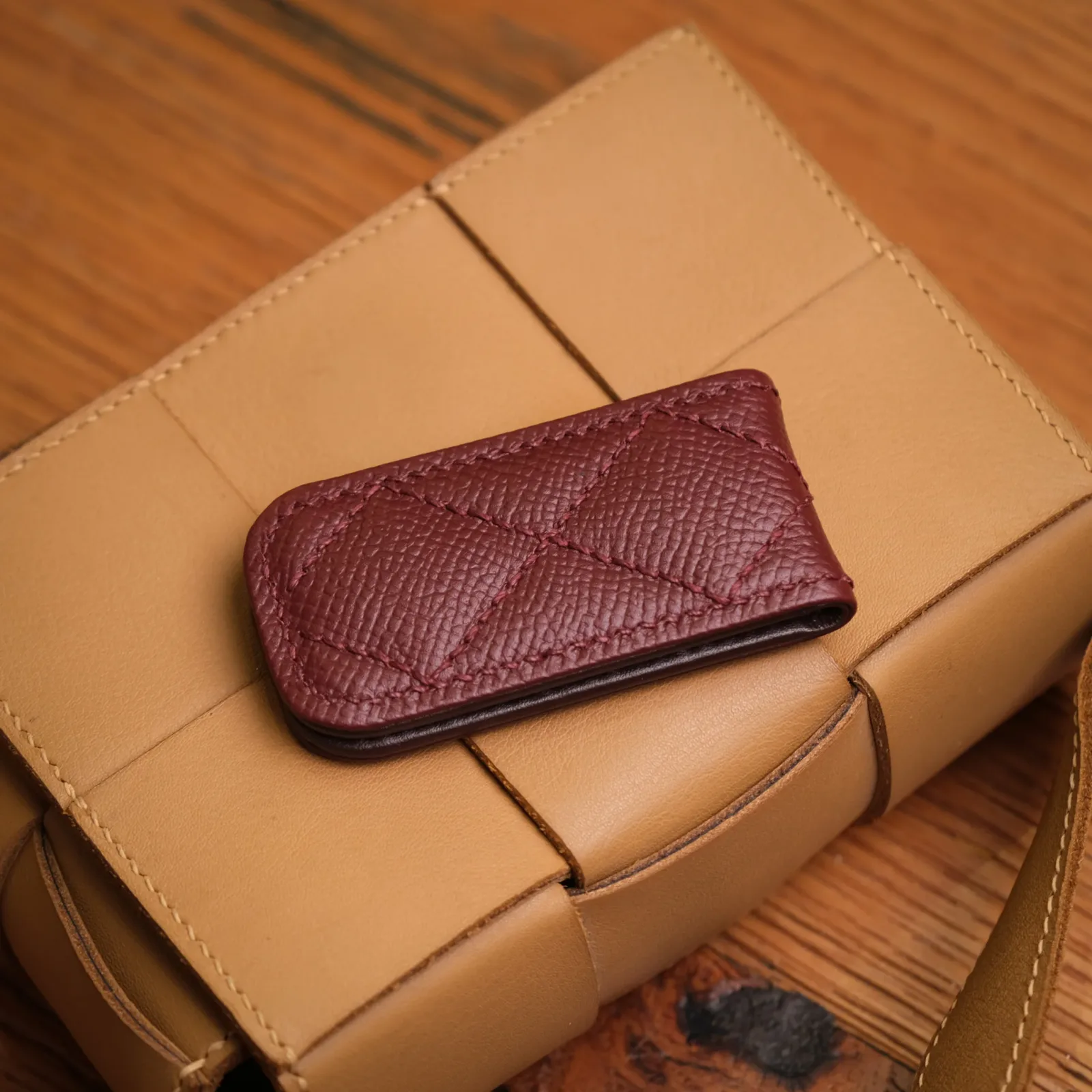 Ảnh Studio Kẹp tiền money clip - KOI Leather