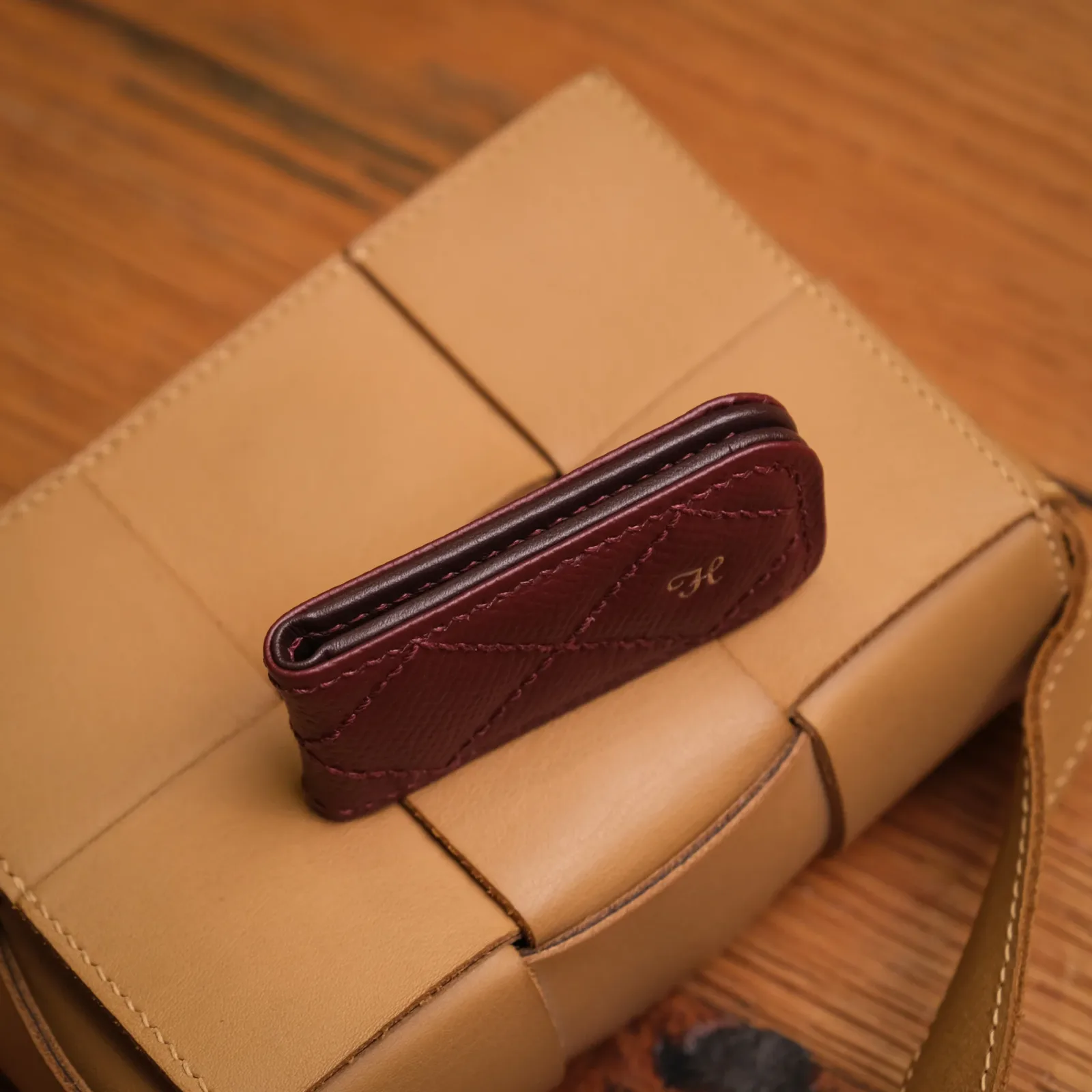Ảnh Studio Kẹp tiền money clip - KOI Leather