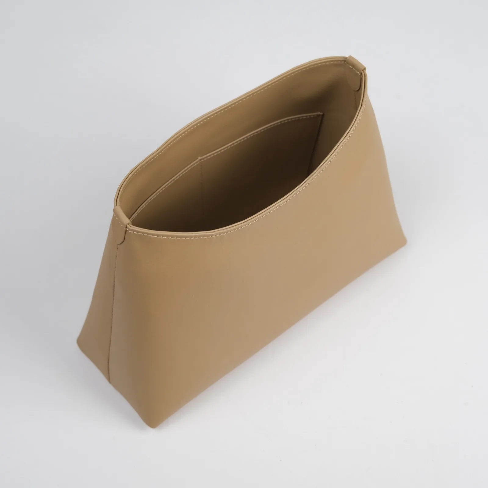 Ảnh Studio Túi lót da Nappa màu Cappuccino - Koi Leather