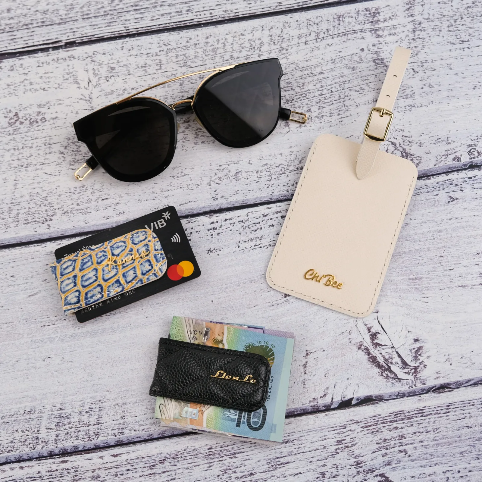 Ảnh Studio Money Clip và  Tag Vali - Koi Leather