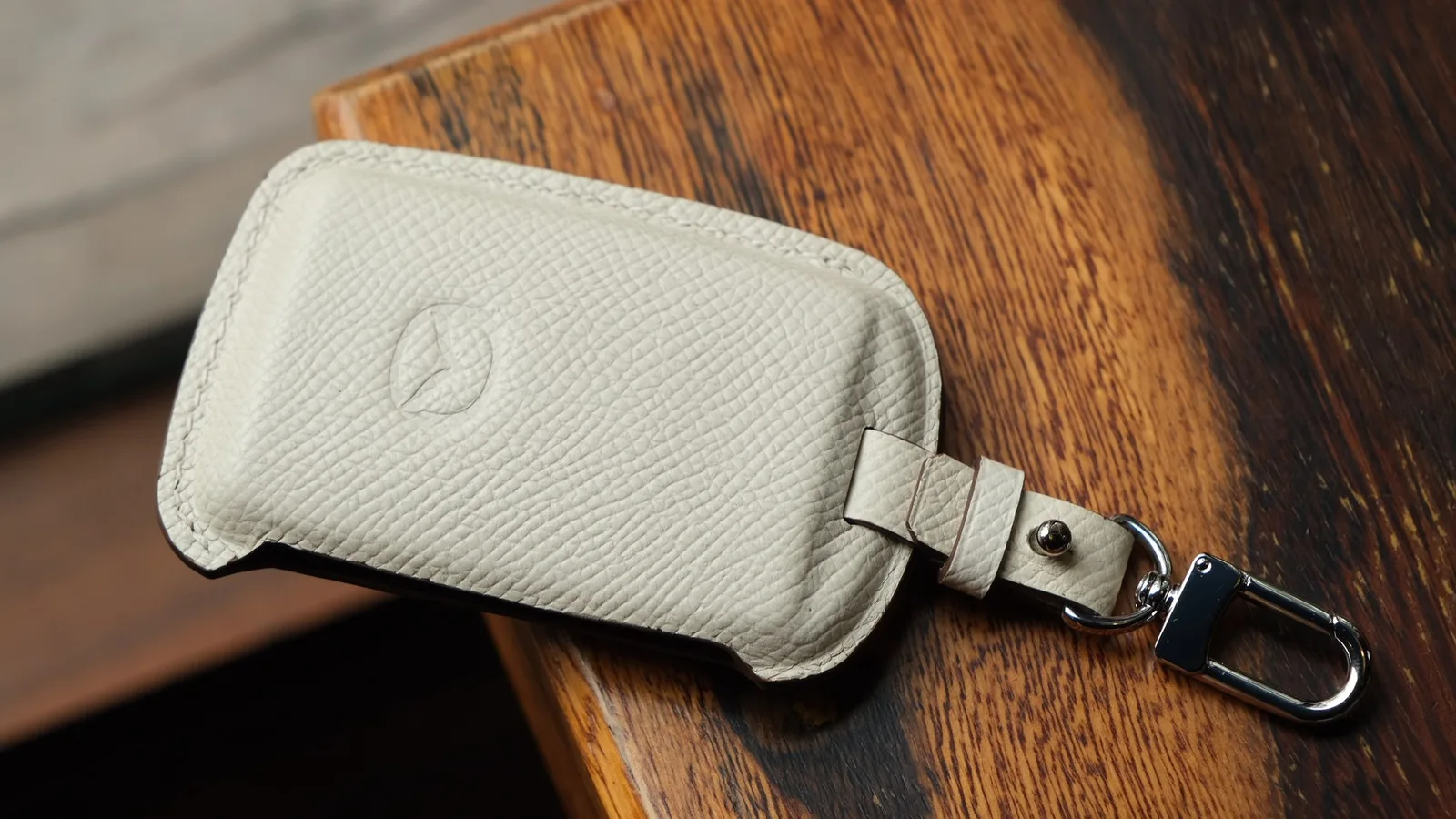 Ảnh Studio Bọc chìa khóa ô tô Mazda da cá sấu và da Epsom xanh mint - Koi Leather