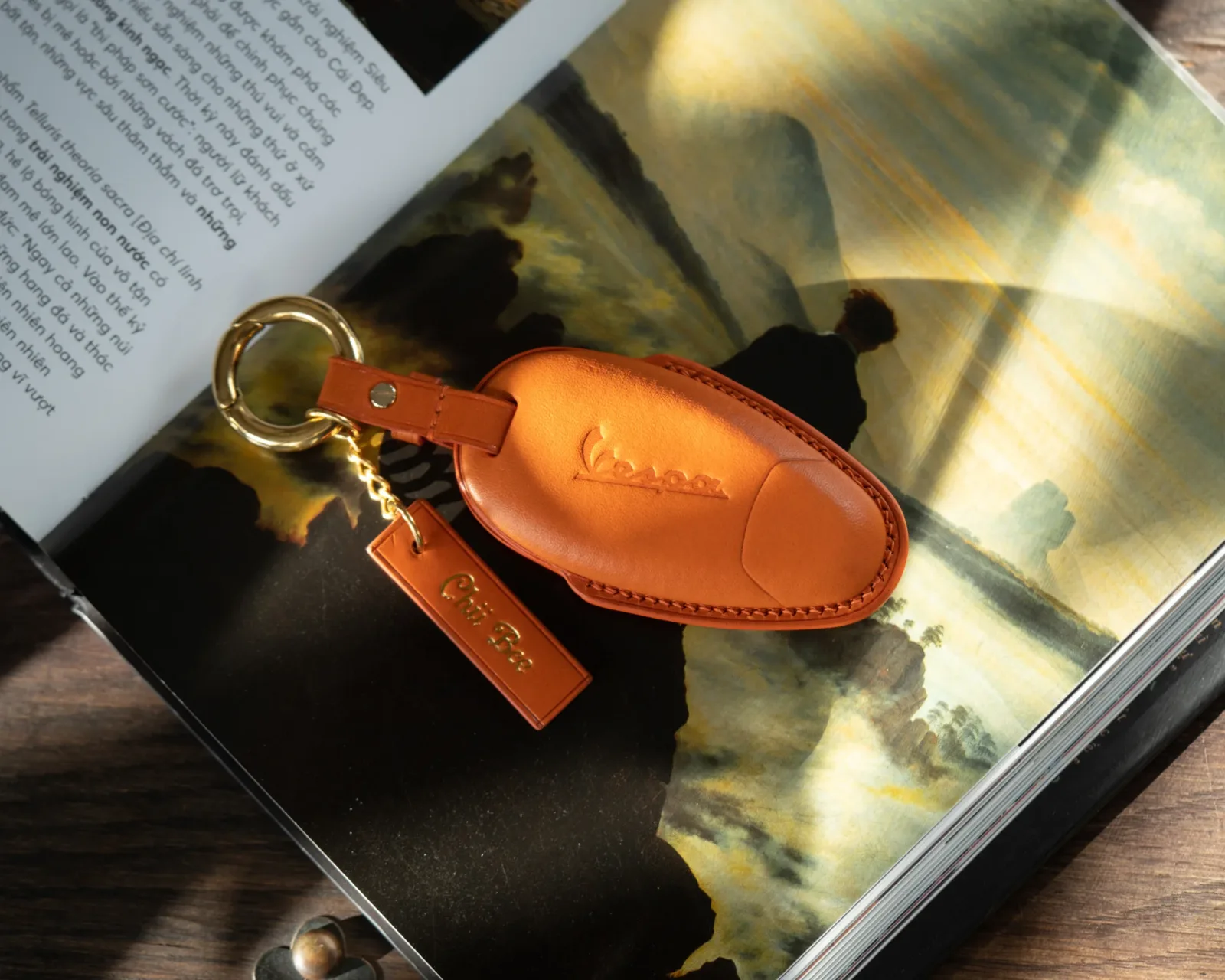 Ảnh Studio Bao da BMW - KOI Leather