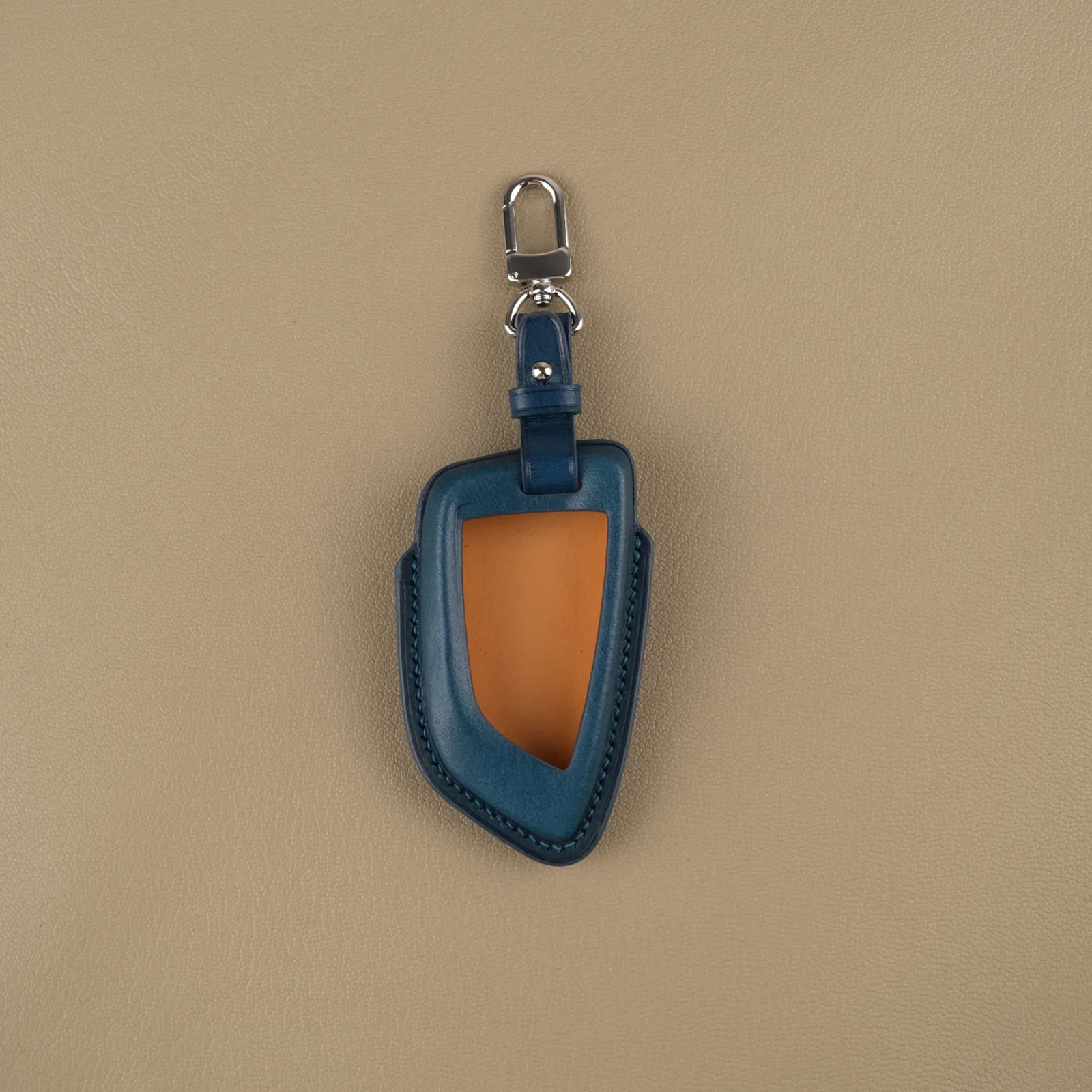 Ảnh Studio Bao da BMW - KOI Leather