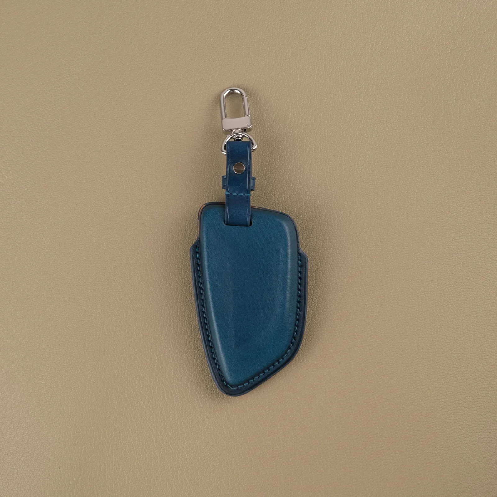 Ảnh Studio Bao da BMW - KOI Leather