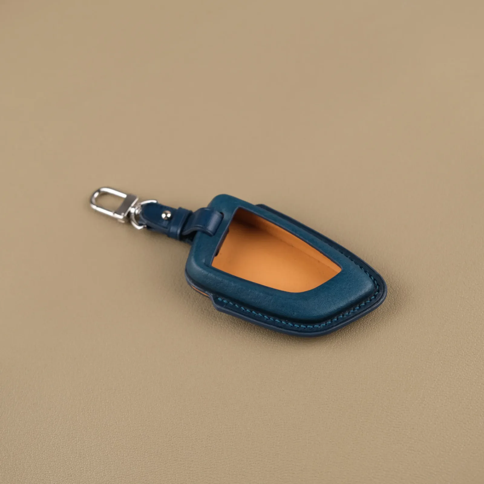 Ảnh Studio Bao da BMW - KOI Leather