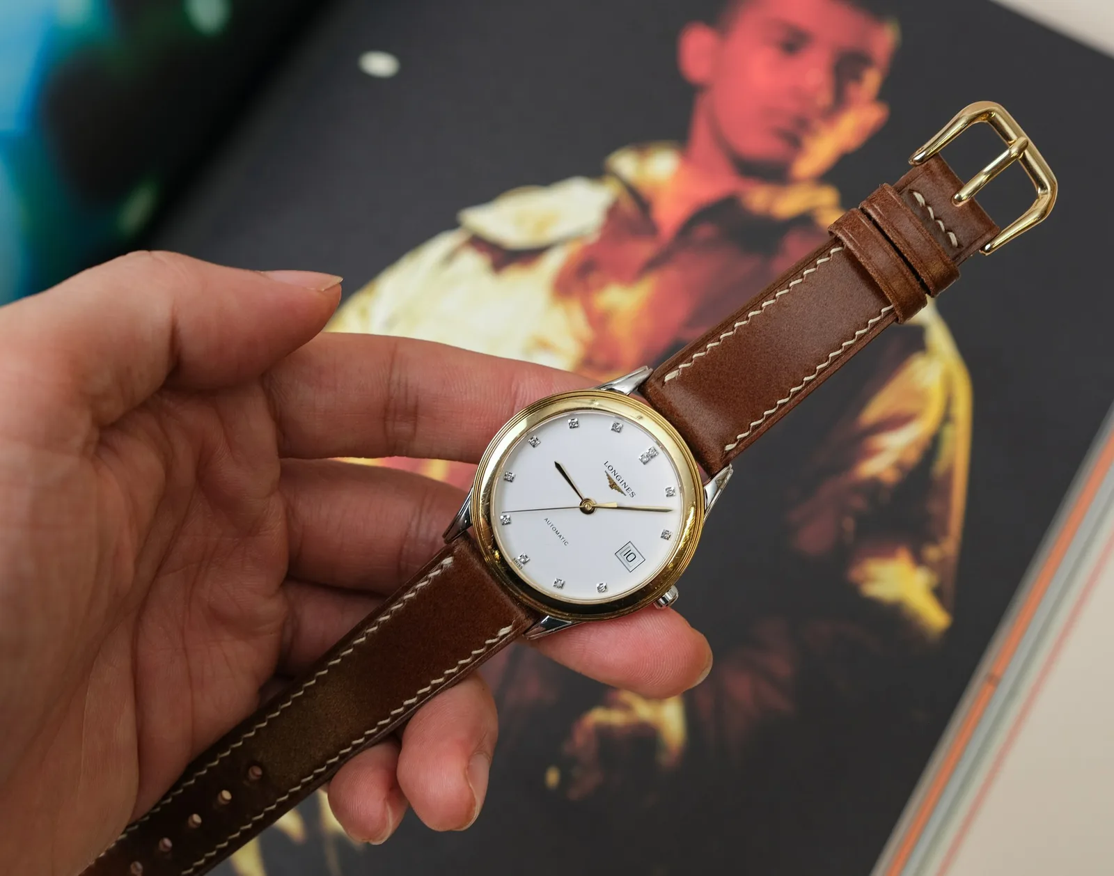 Ảnh Lifestyle Dây đồng hồ da bò cho Longines màu nâu - Koi Leather