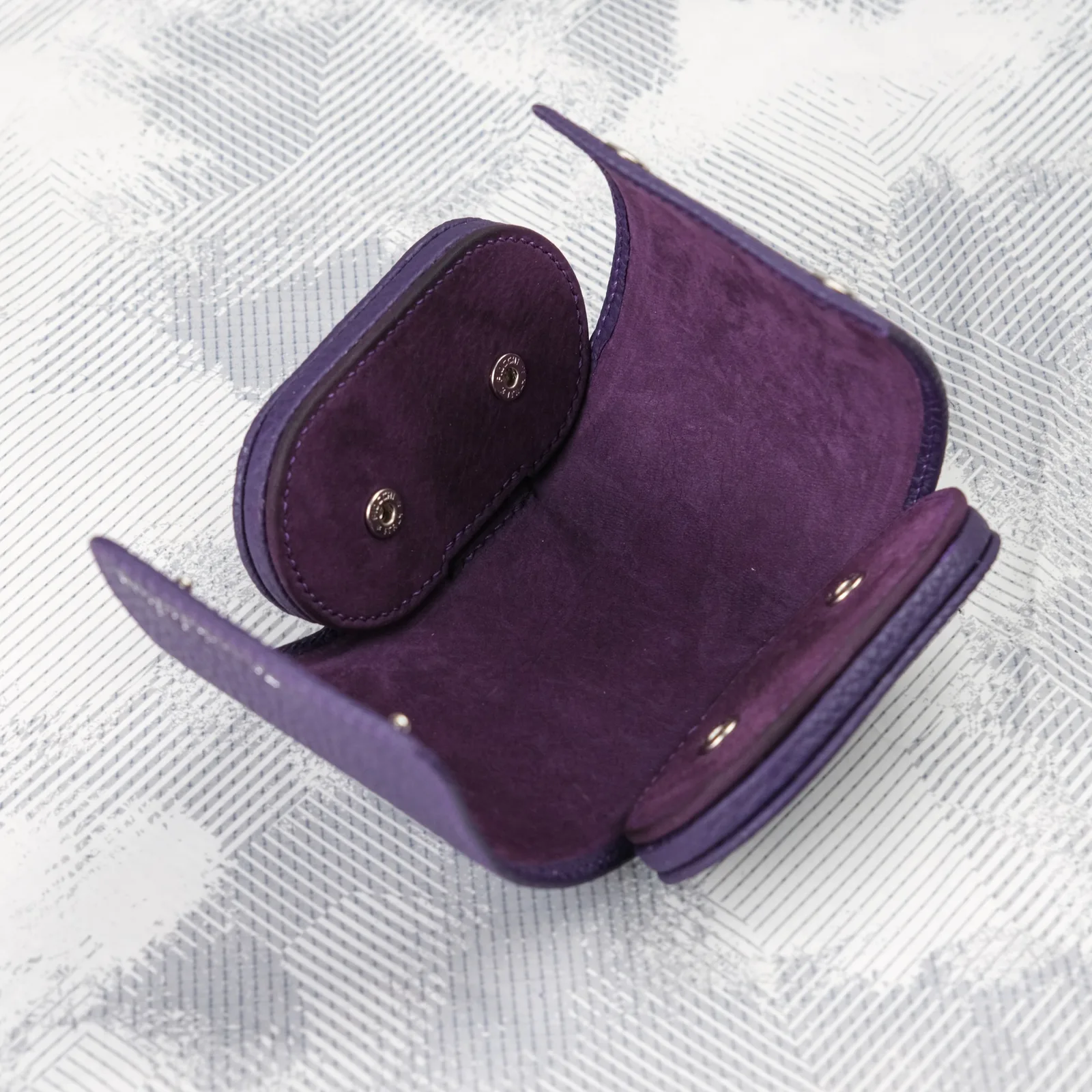 Ảnh Studio Hộp da đựng 1 đồng hồ da Togo màu tím - Koi Leather