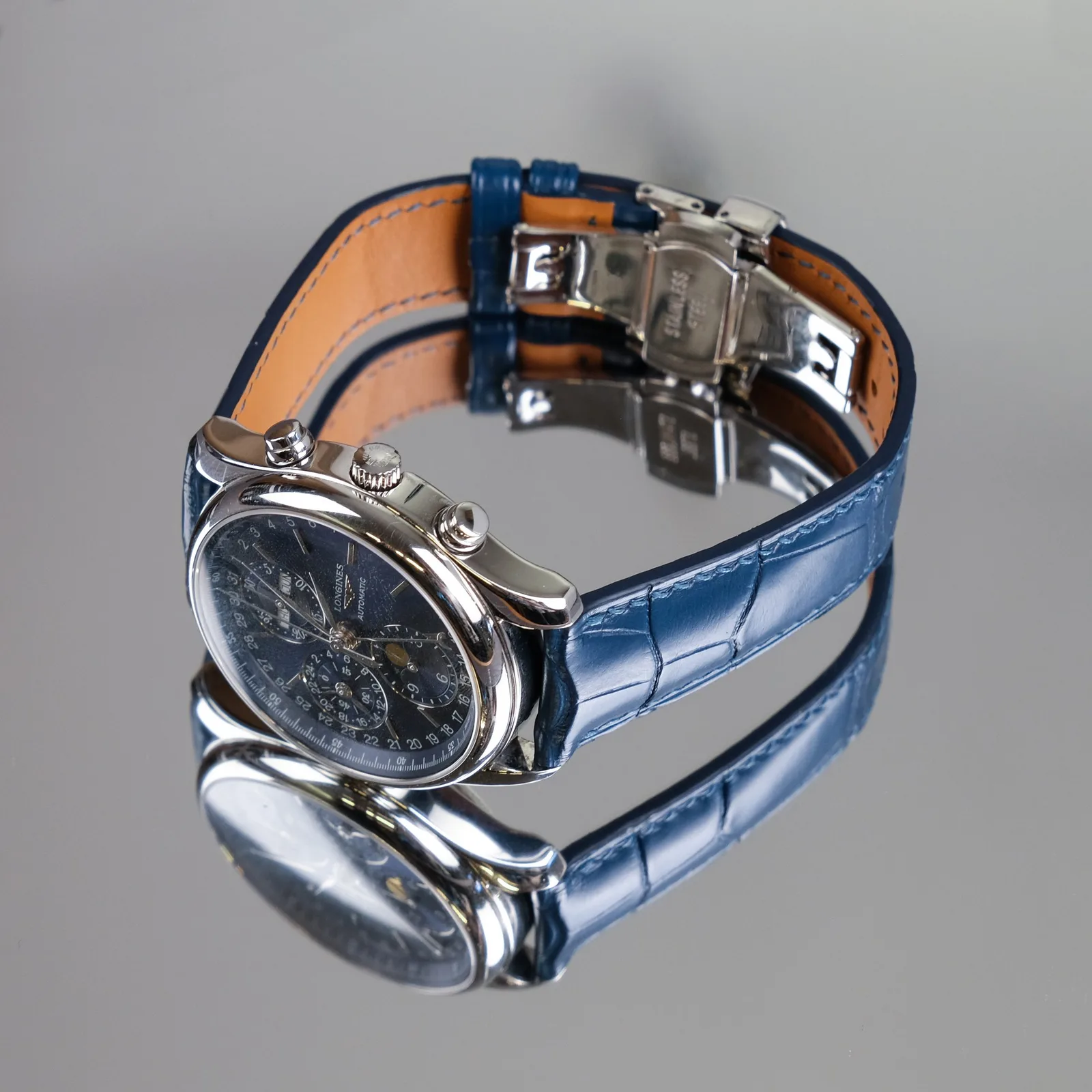 Ảnh Studio Dây đồng hồ da cá sấu cho Longines màu xanh dương - Koi Leather