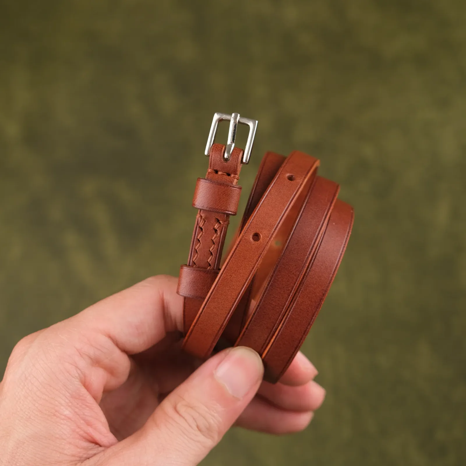 Ảnh Studio Dây đeo camera - KOI Leather