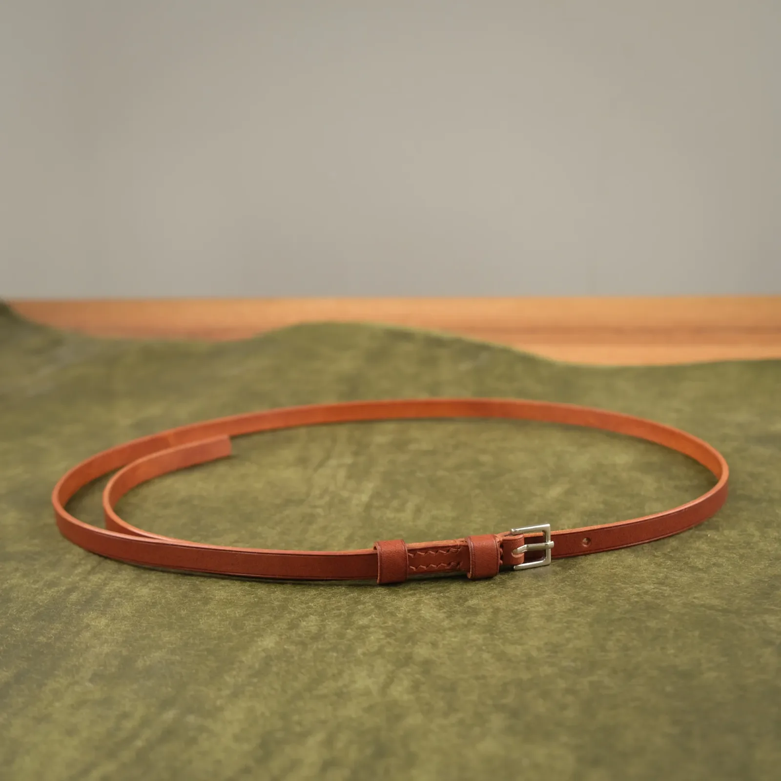 Ảnh Studio Dây đeo camera - KOI Leather