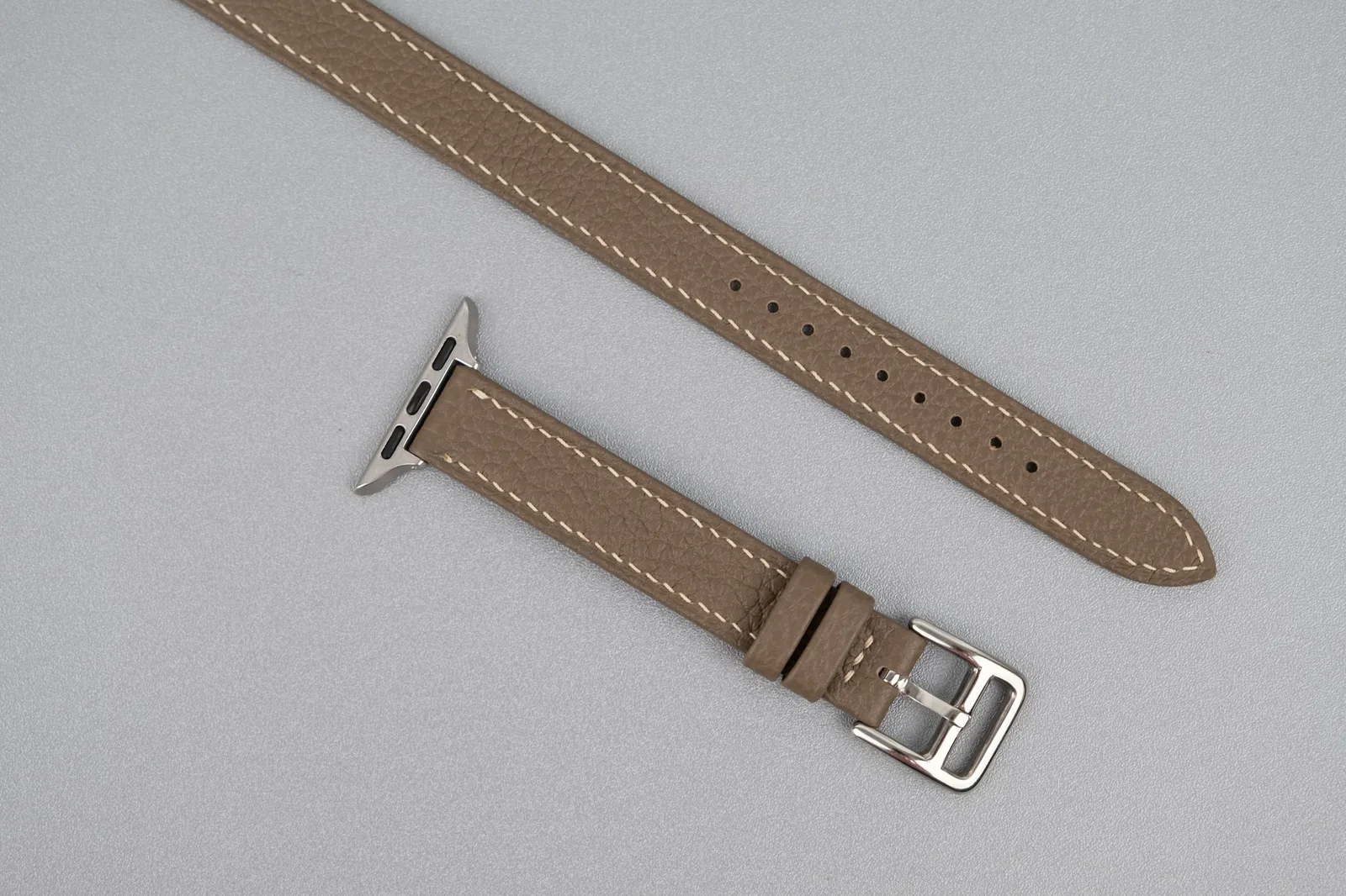 Ảnh Studio Dây Apple Watch Double Tour da Togo màu be - Koi Leather