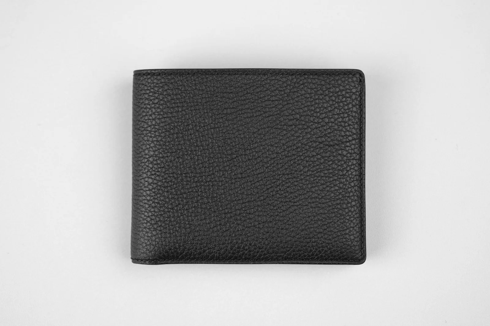 Ảnh Studio Ví nam da Togo dáng ngang gập đôi màu đen - Koi Leather