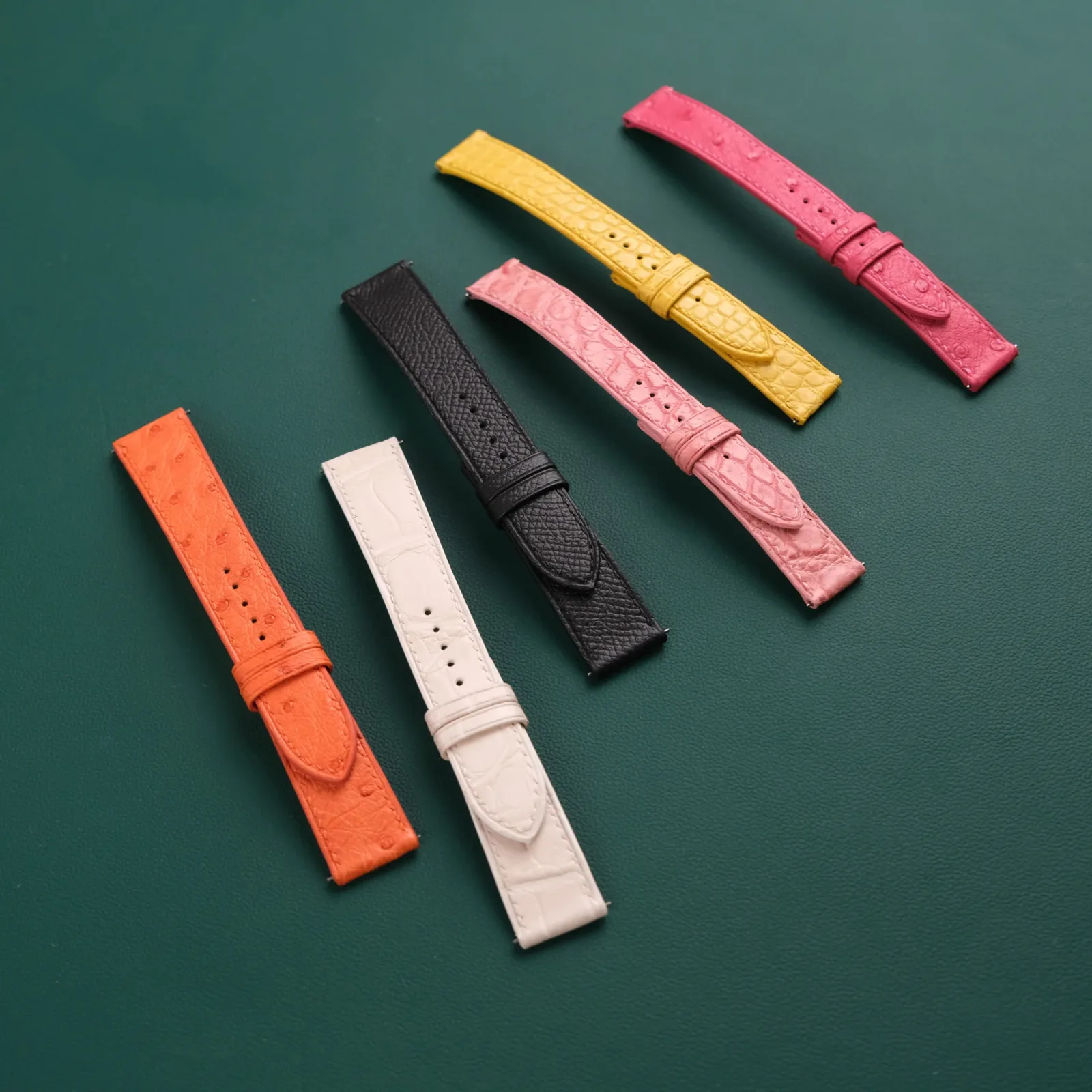 Ảnh Studio Dây da đồng hồ - Koi Leather