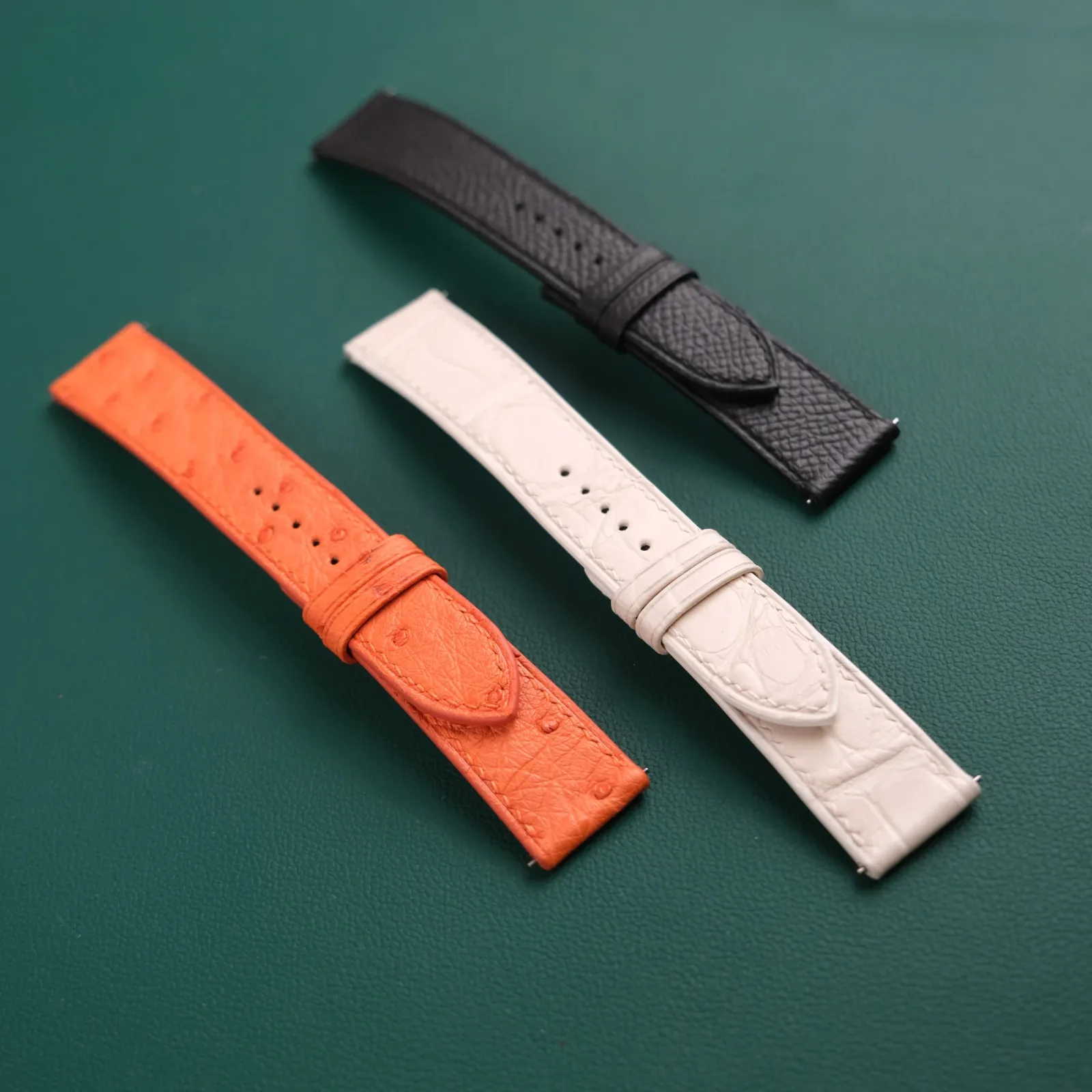 Ảnh Studio Dây da đồng hồ - Koi Leather
