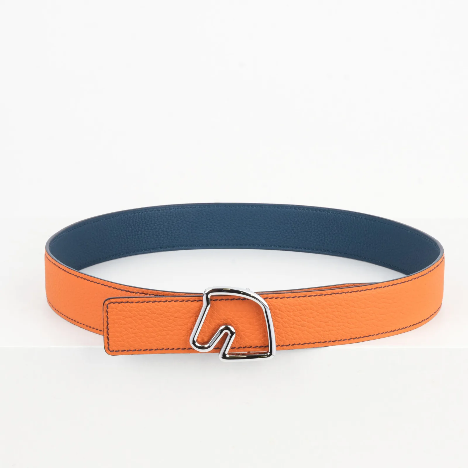 Ảnh Studio Dây lưng da Togo hai mặt màu cam phối xanh navy - Koi Leather