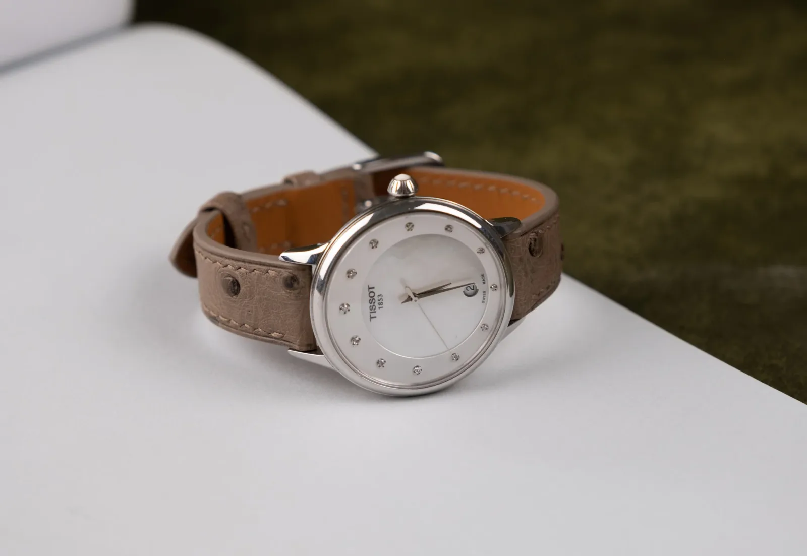 Ảnh Studio Dây đồng hồ đà điểu xám - Koi Leather