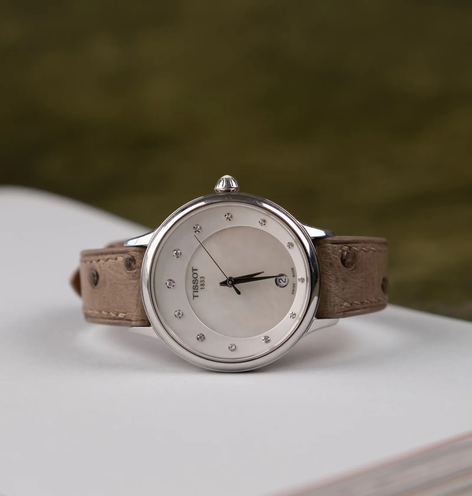 Ảnh Studio Dây đồng hồ đà điểu xám - Koi Leather