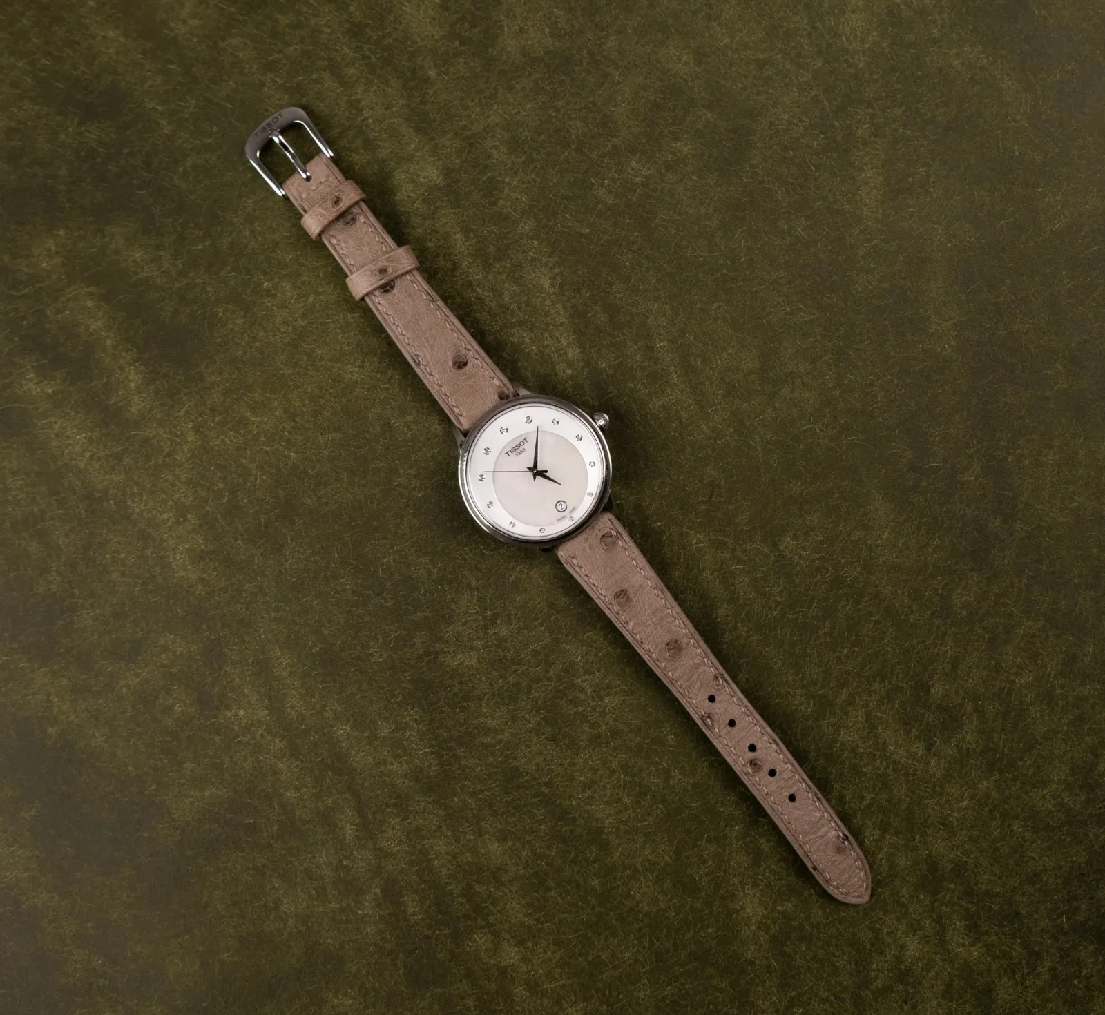 Ảnh Studio Dây đồng hồ đà điểu xám - Koi Leather