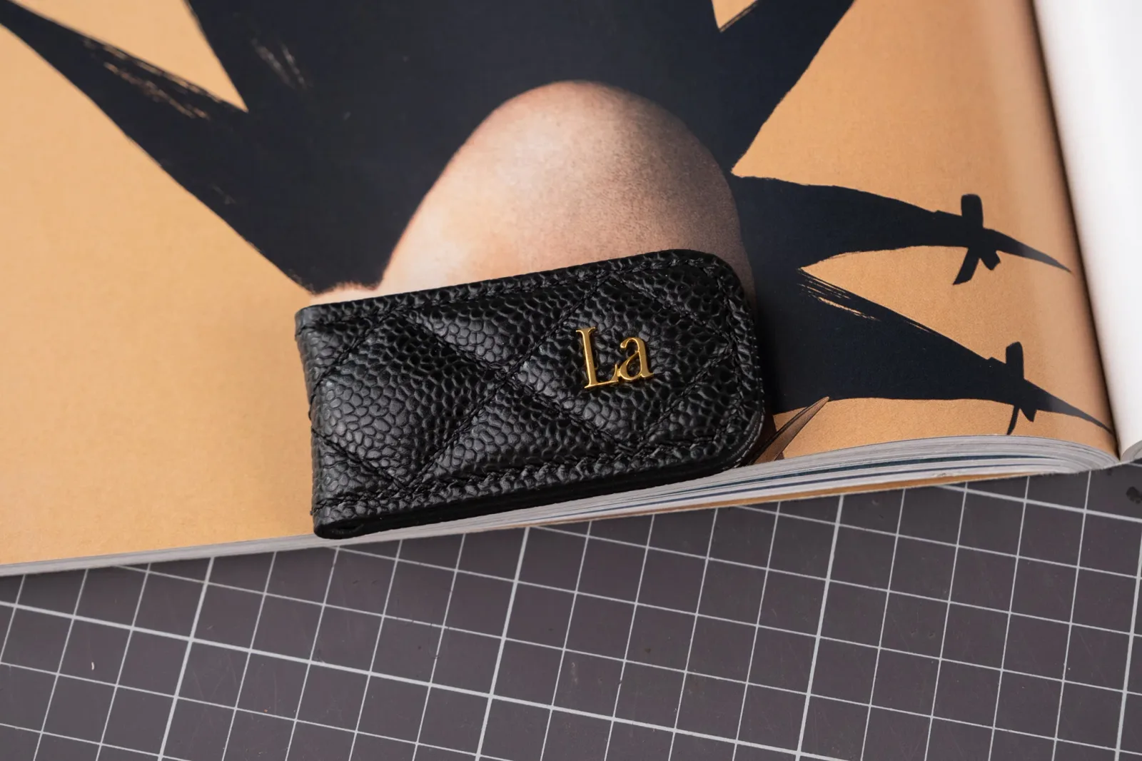 Ảnh Studio Money clip LaTe - May trám - 2 tag - Koi Leather