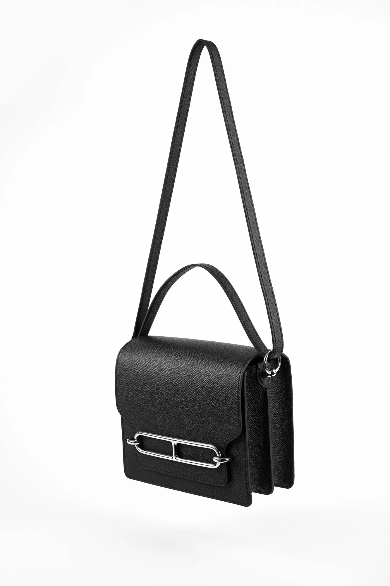 Ảnh Studio Túi đeo vai da Epsom đen nắp gập khóa mắt xích - Koi Leather