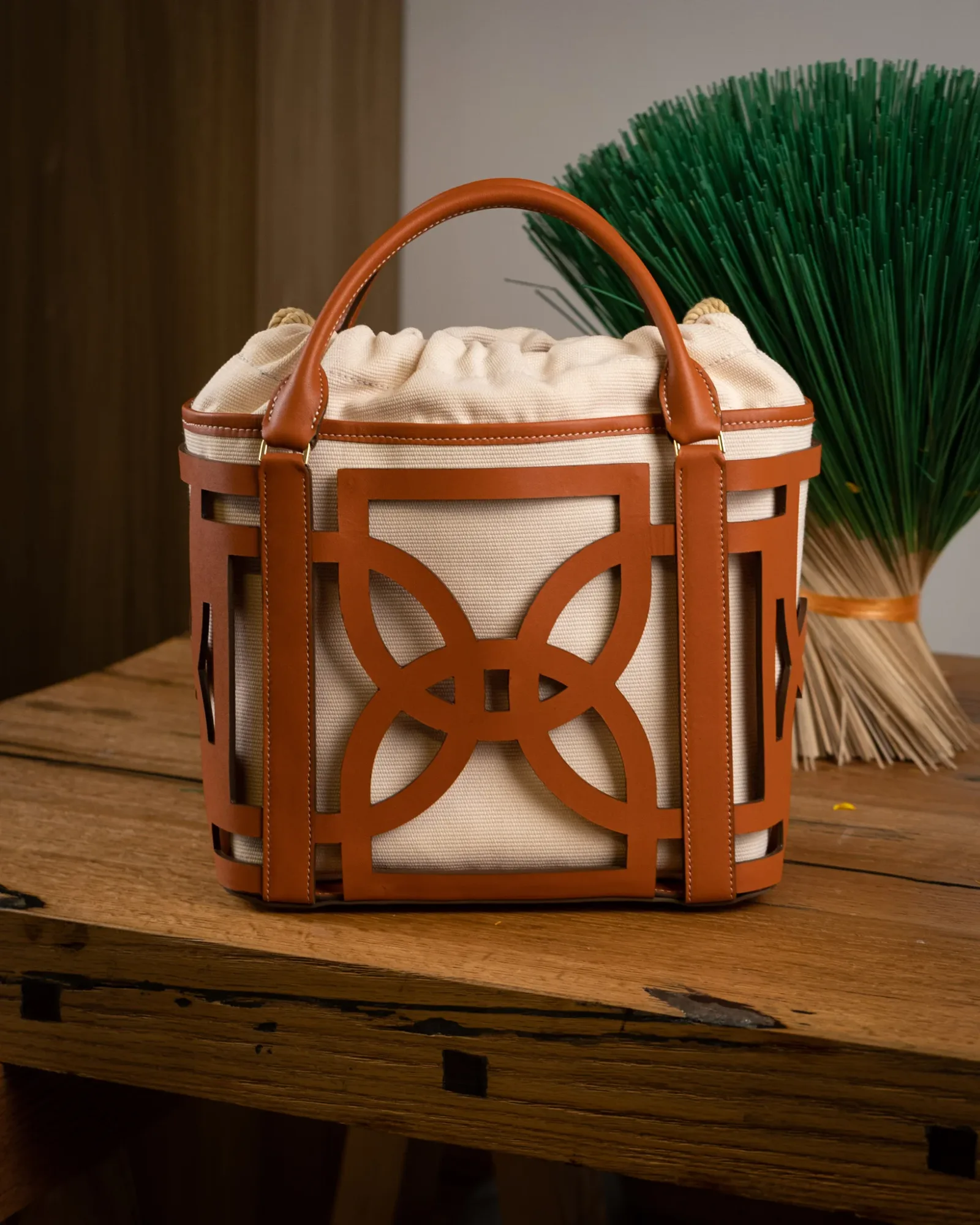 Ảnh Studio Túi Dee - Da Nappa - Koi Leather