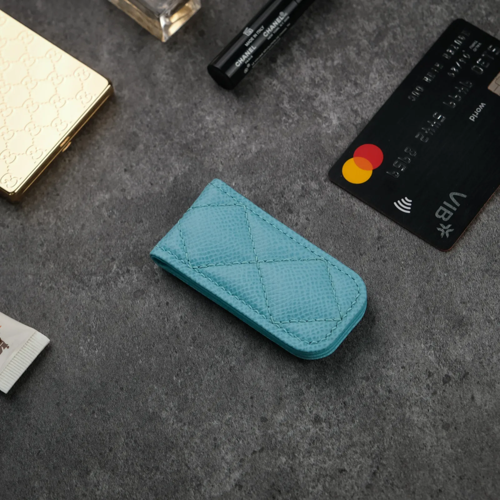 Ảnh Studio Money clip Epsom xanh - KOI Leather