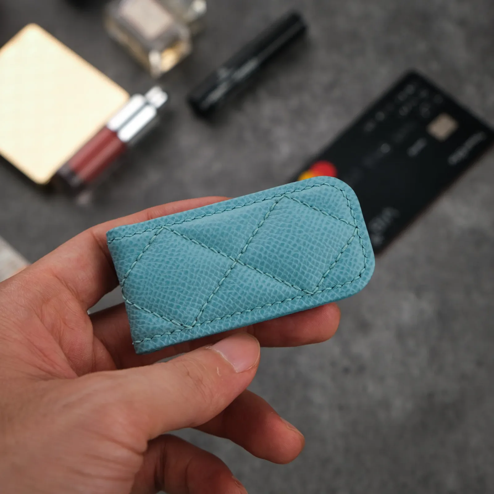 Ảnh Studio Money clip Epsom xanh - KOI Leather