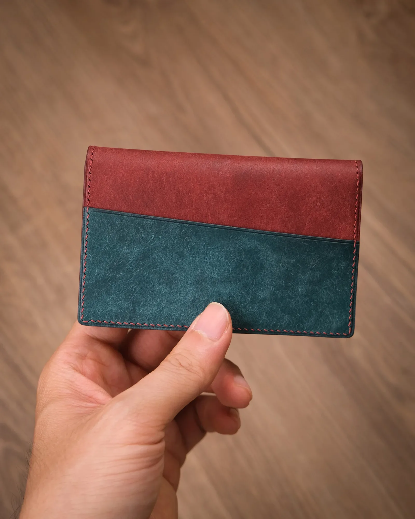 Ảnh Studio card holder - KOI Leather
