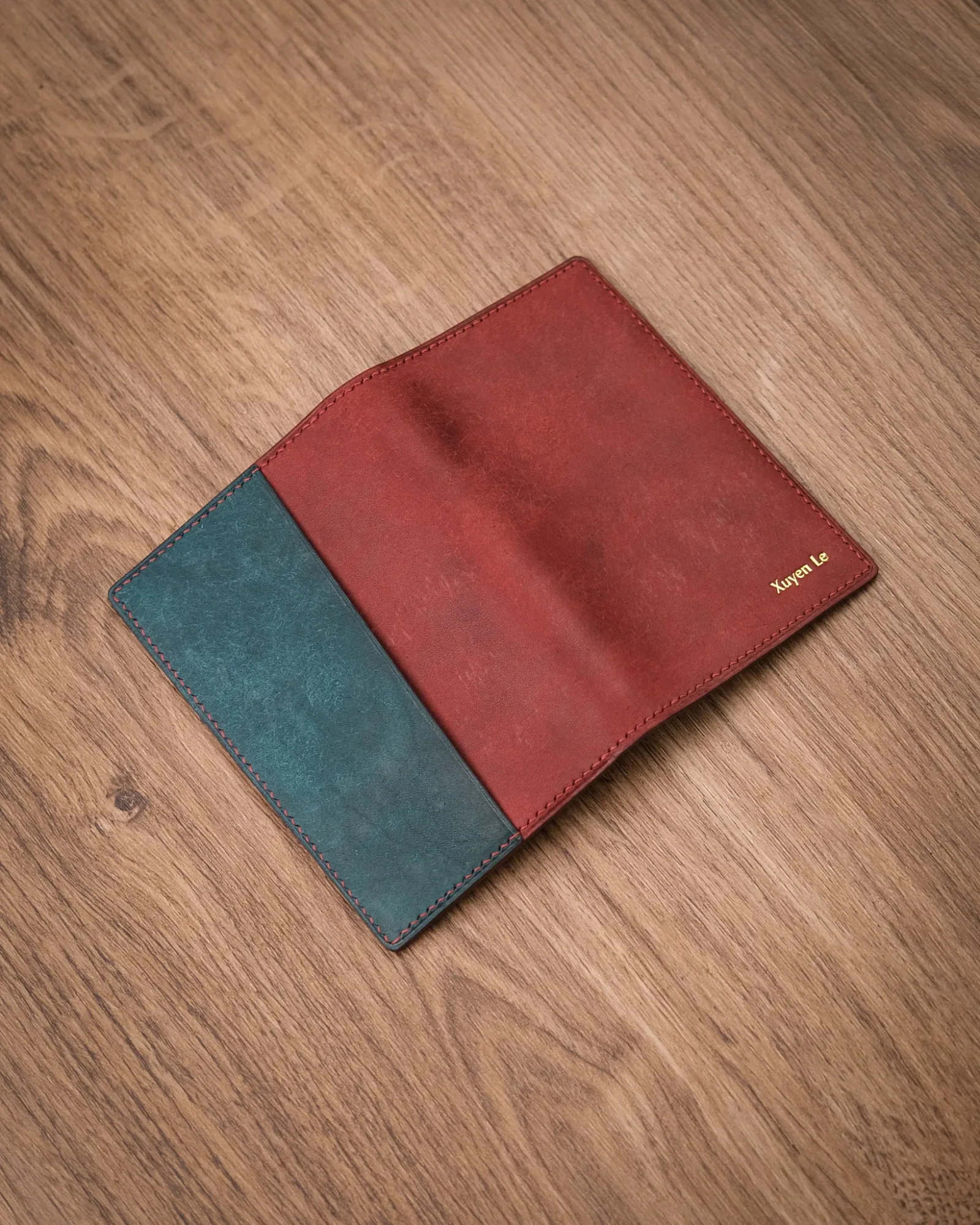 Ảnh Studio card holder - KOI Leather