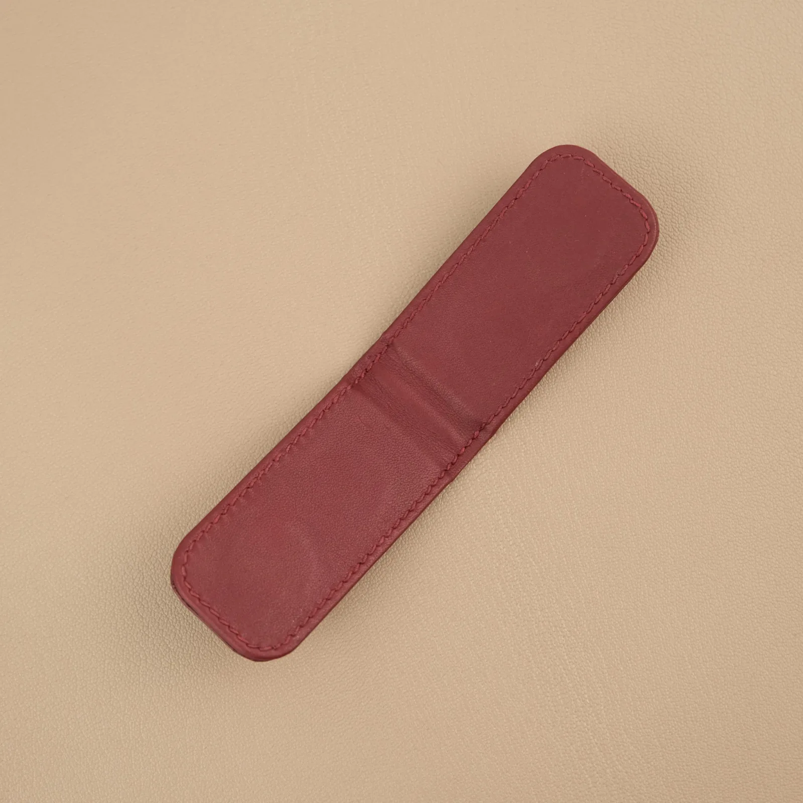 Ảnh Studio Money Clip - KOI Leather