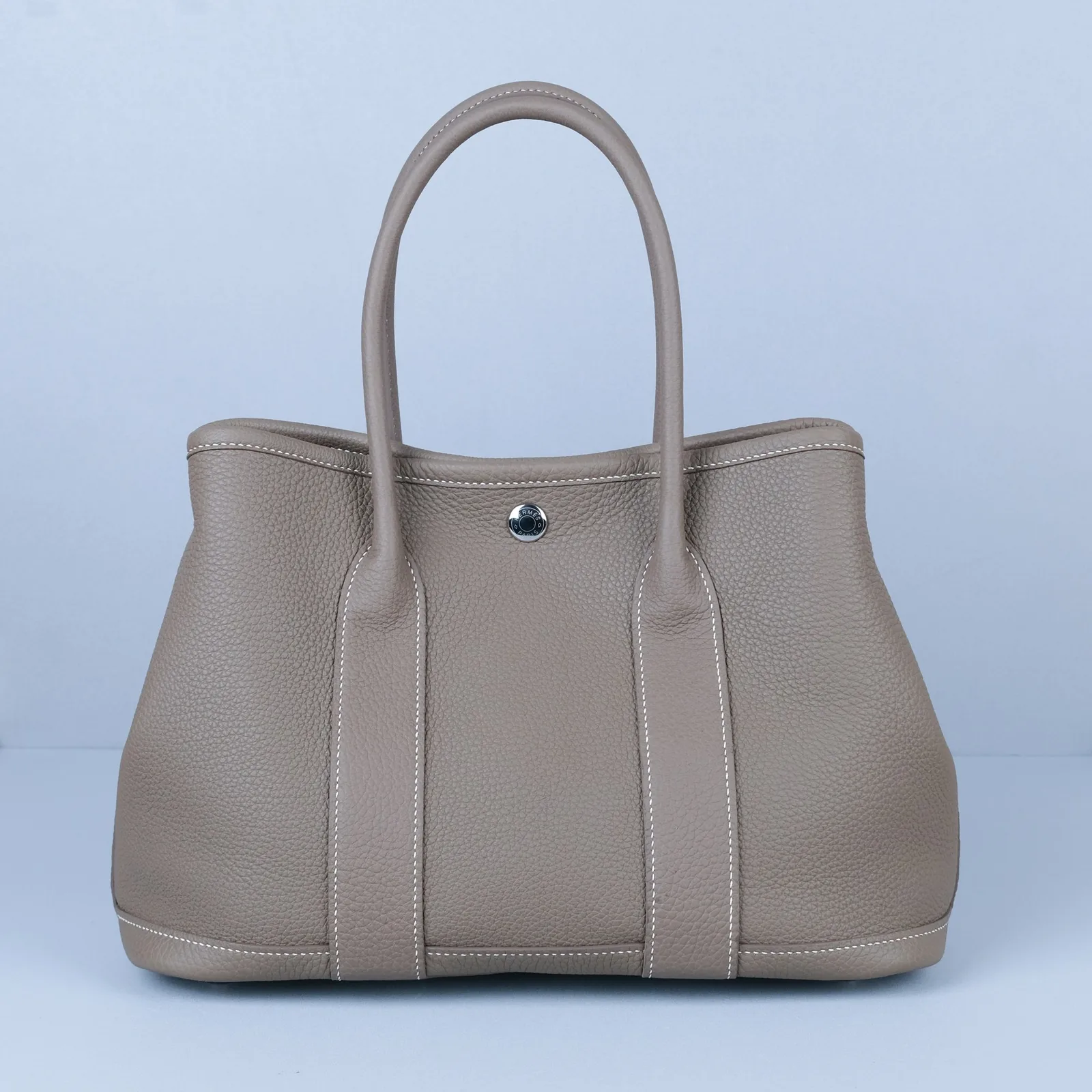 Ảnh Studio Túi xách tote da Togo màu nâu xám có dây đeo - Koi Leather
