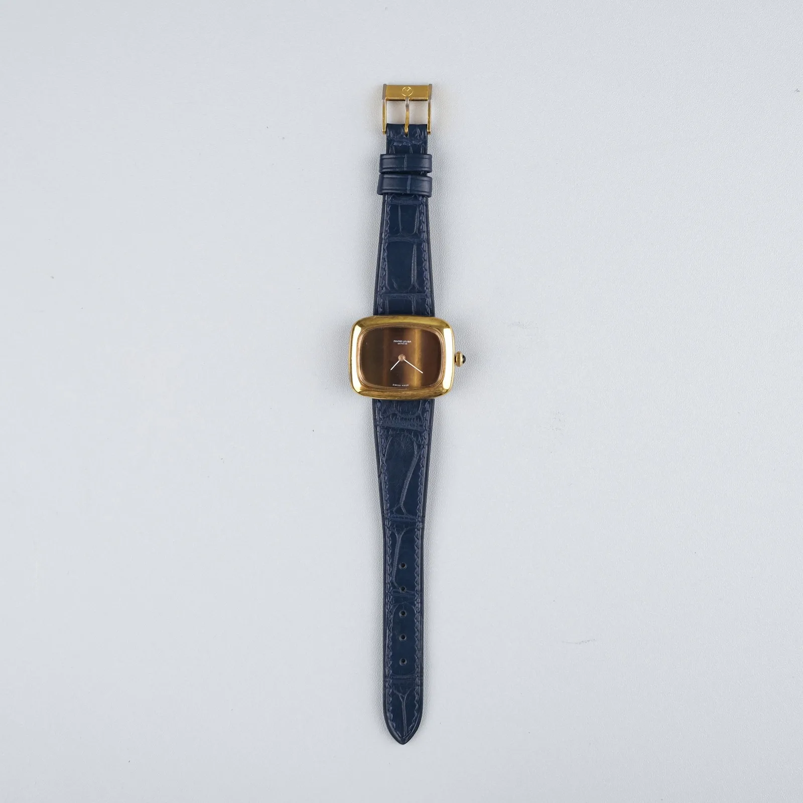 Ảnh Studio Dây đồng hồ da cá sấu màu xanh navy cho Favre-Leuba - Koi Leather