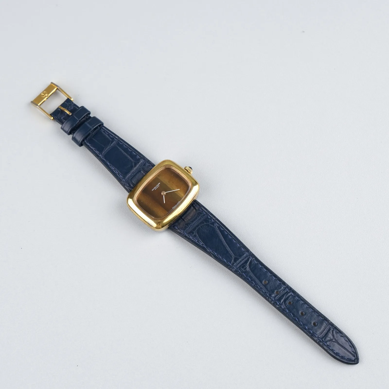 Ảnh Studio Dây đồng hồ da cá sấu màu xanh navy cho Favre-Leuba - Koi Leather