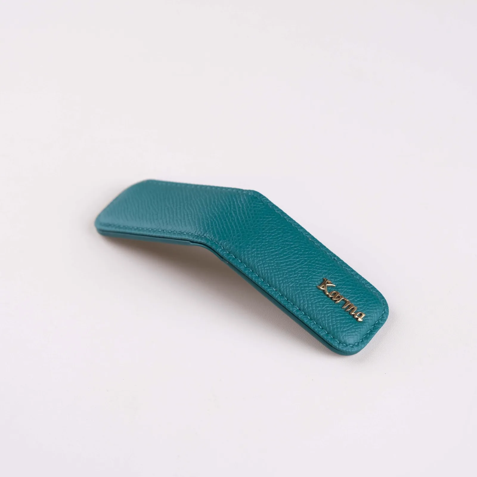 Ảnh Studio Kẹp tiền nam châm da Epsom màu xanh Malachite - Koi Leather