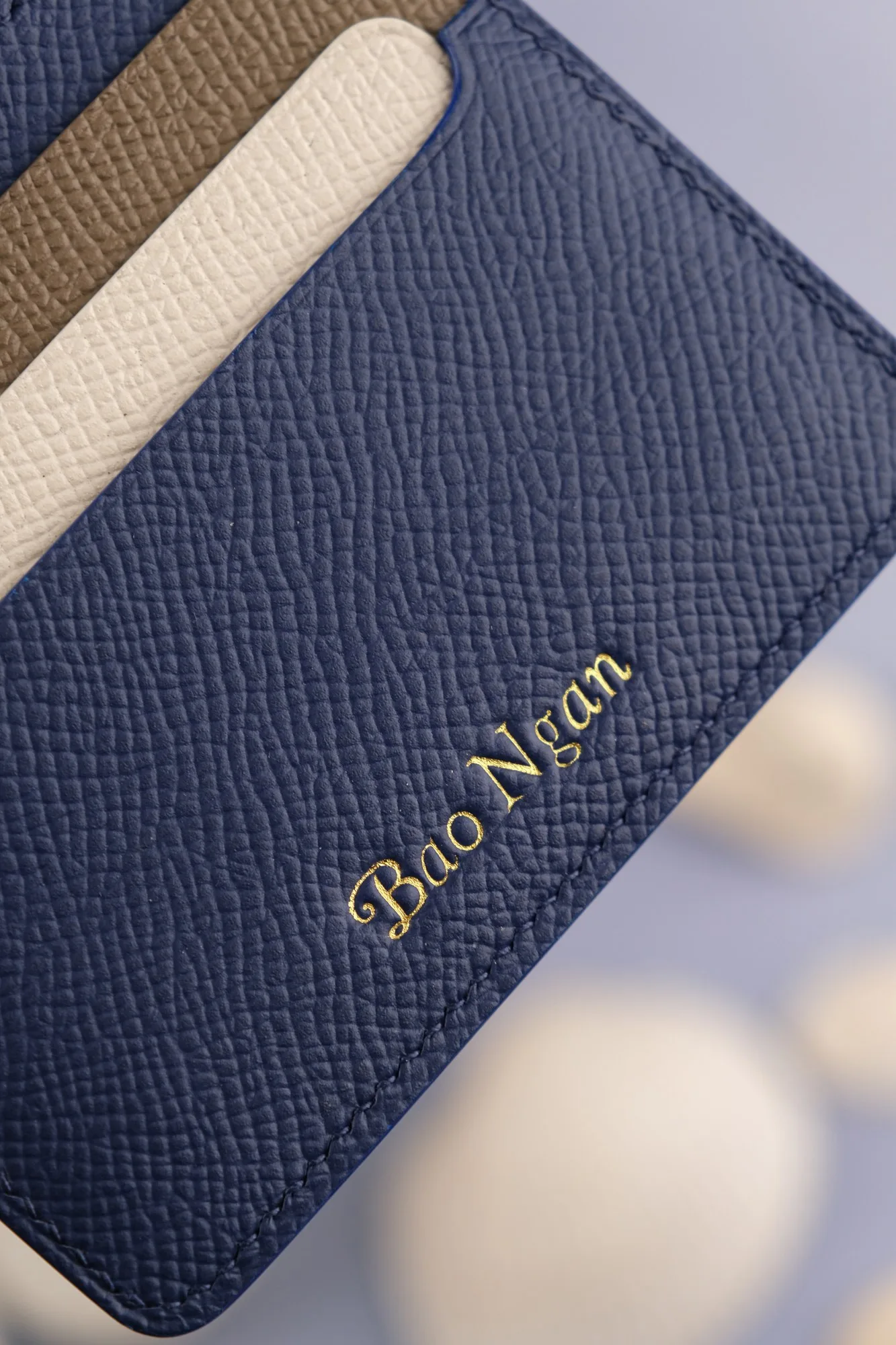 Ảnh Ví đựng thẻ Senot da Epsom navy phối màu - Koi Leather