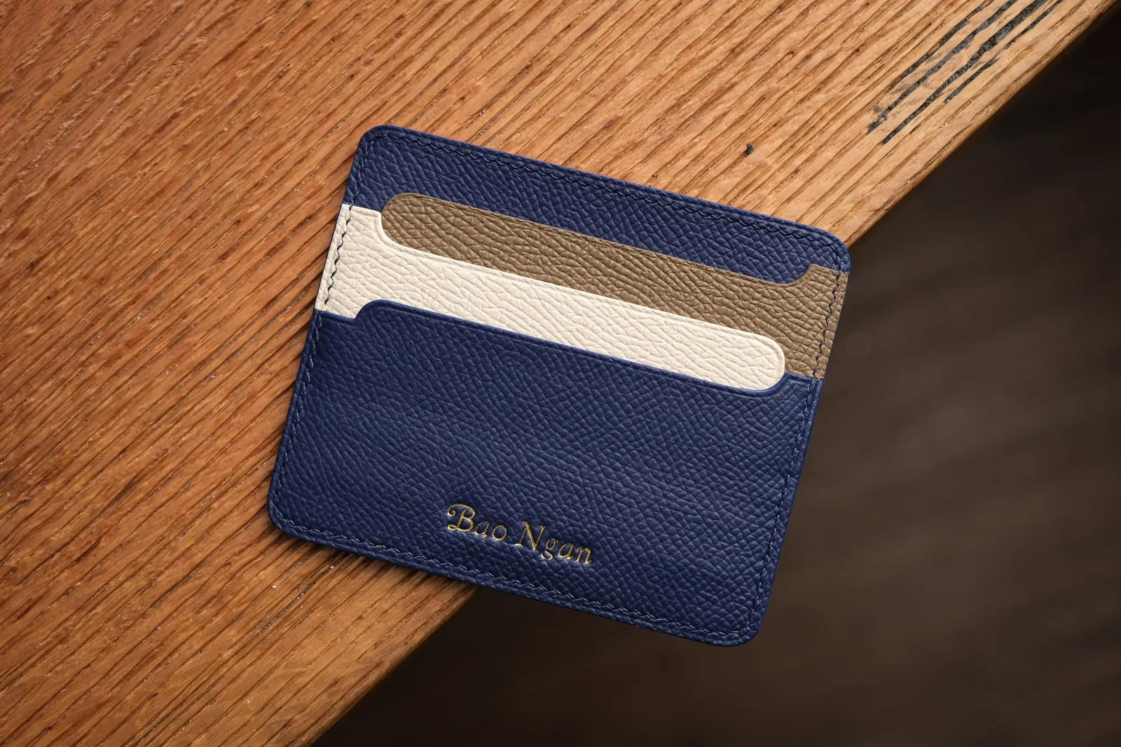 Ảnh Studio Ví đựng thẻ Senot da Epsom navy phối màu - Koi Leather