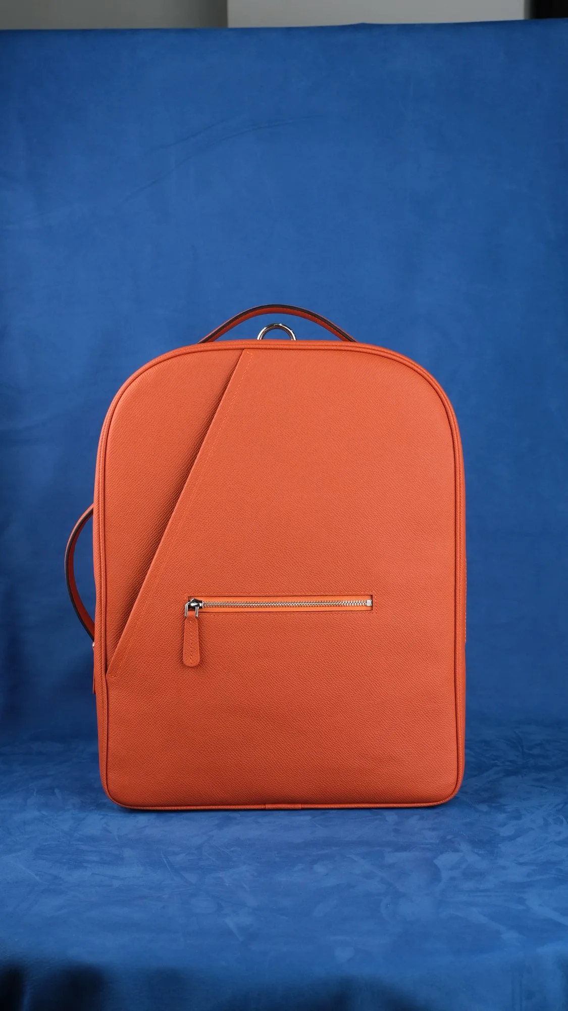 Ảnh Studio Balo da Epsom màu cam hai ngăn quai xách ngang - Koi Leather