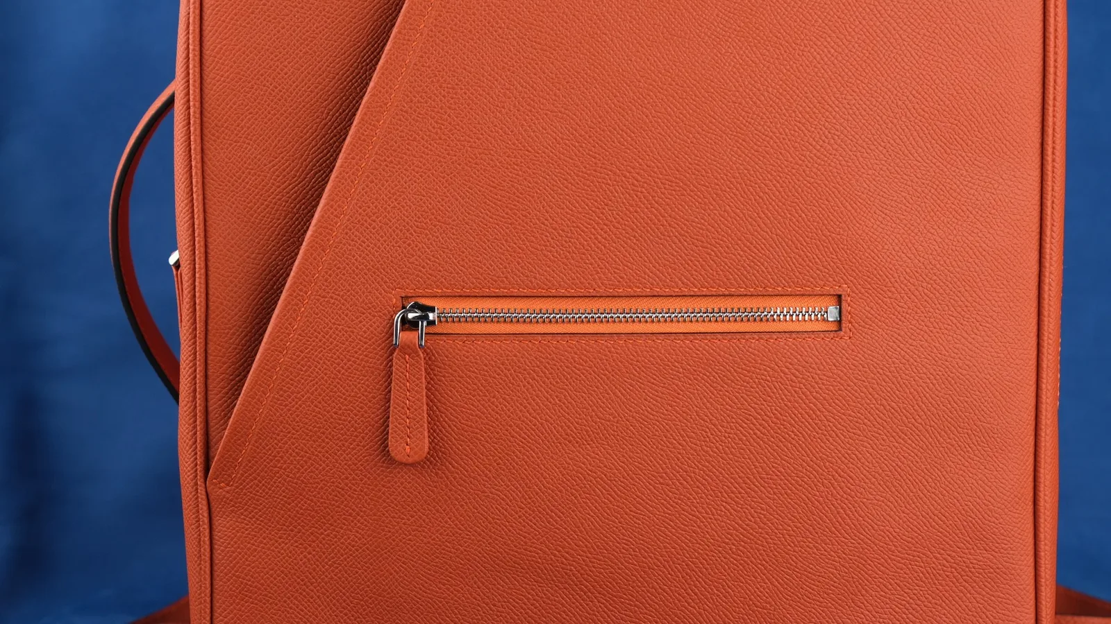 Ảnh Studio Balo da Epsom màu cam hai ngăn quai xách ngang - Koi Leather