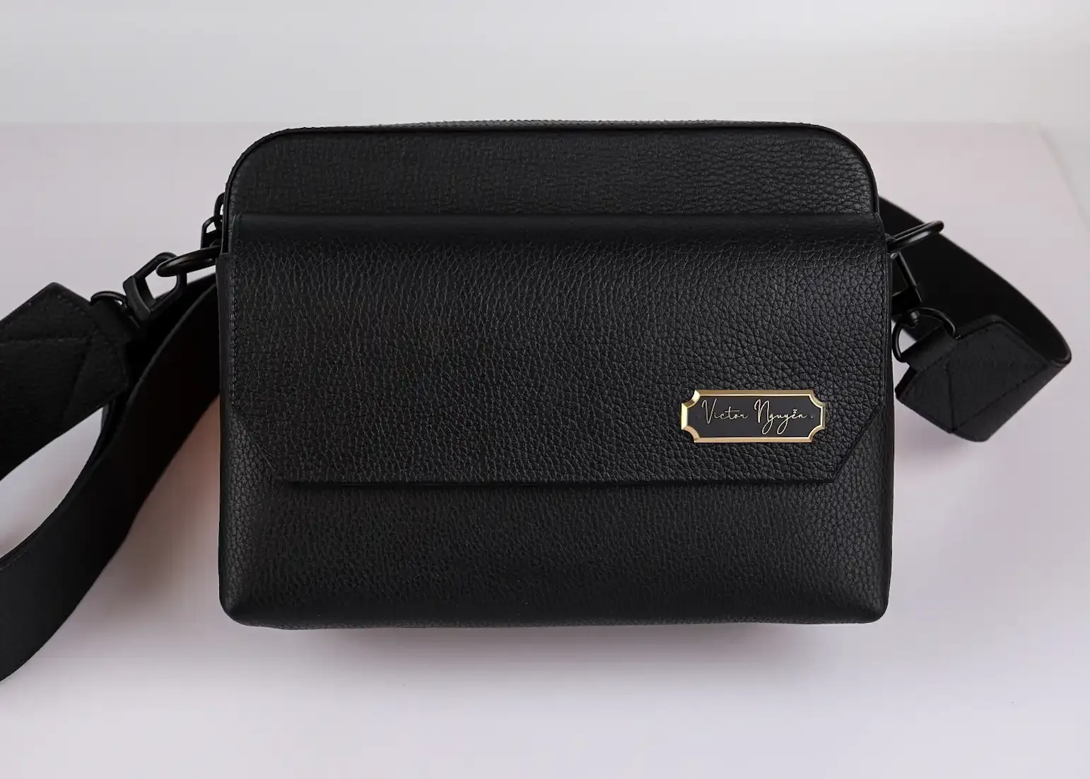 Messenger Bag – Da Bò vân Togo - Black - Hình 3