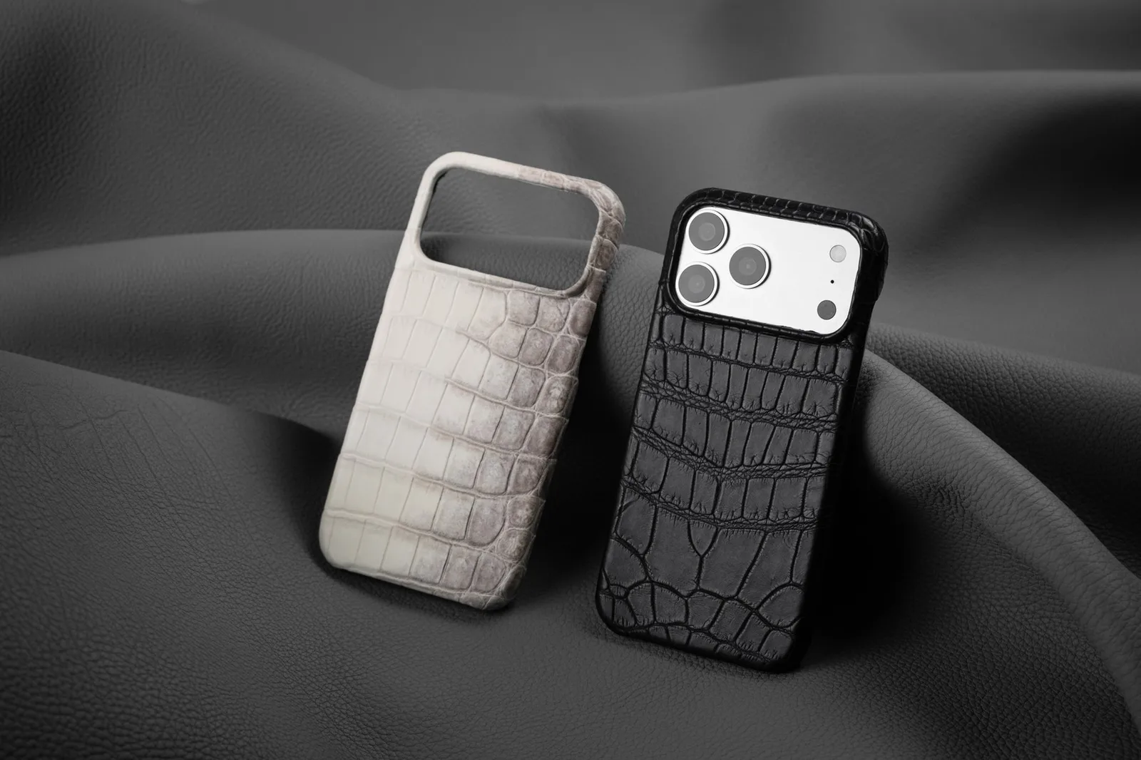 Ảnh Studio Ốp lưng điện thoại da cá sấu - Koi Leather