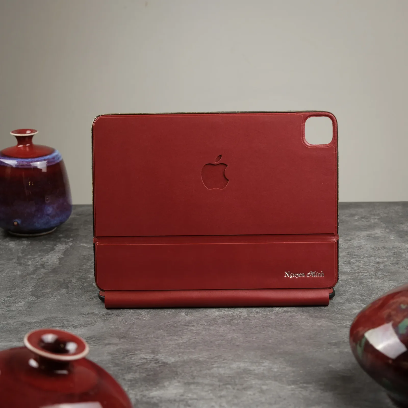 Ảnh Studio Ốp Ipad - KOI Leather