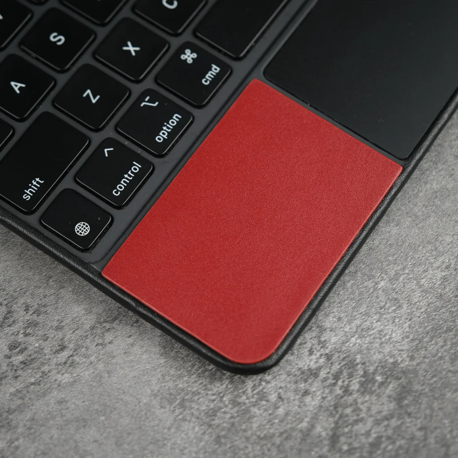Ảnh Studio Ốp Ipad - KOI Leather