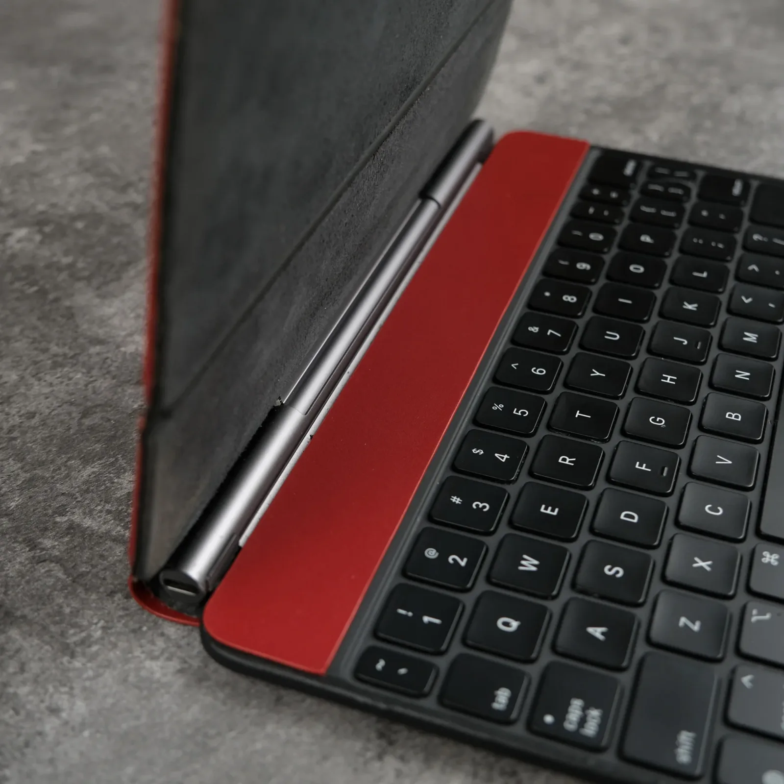 Ảnh Studio Ốp Ipad - KOI Leather