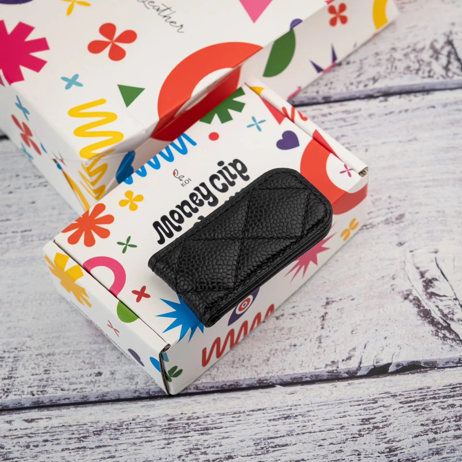 Ảnh Studio Money Clip - KOI Leather
