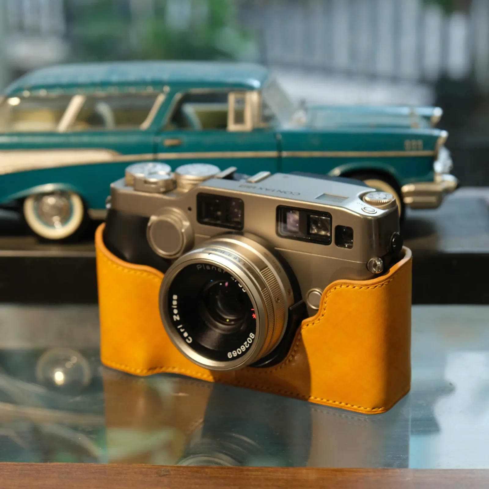 Ảnh Studio Case Camera - KOI Leather