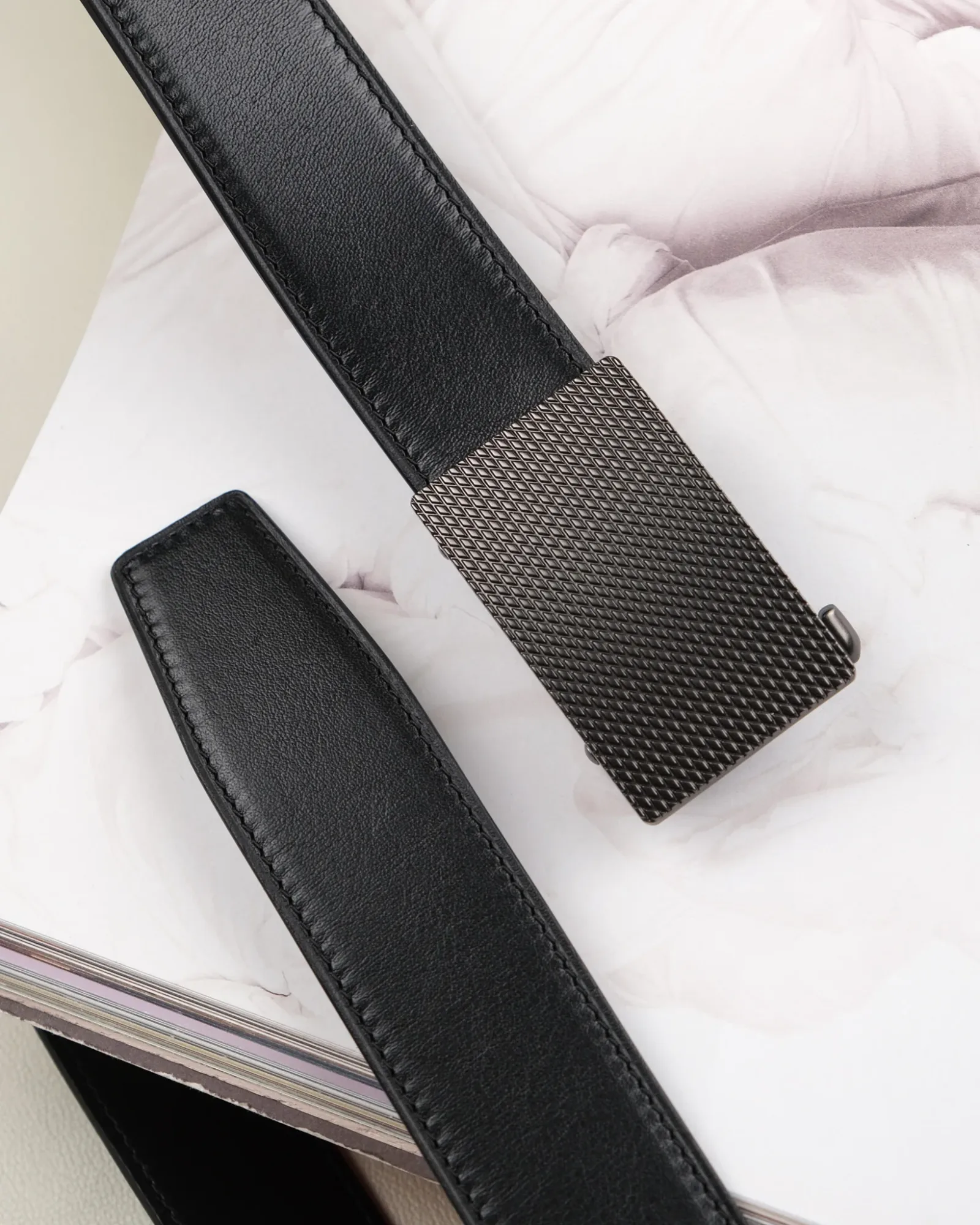 Ảnh Studio Dây lưng da Boxcalf dành cho nam - Koi Leather