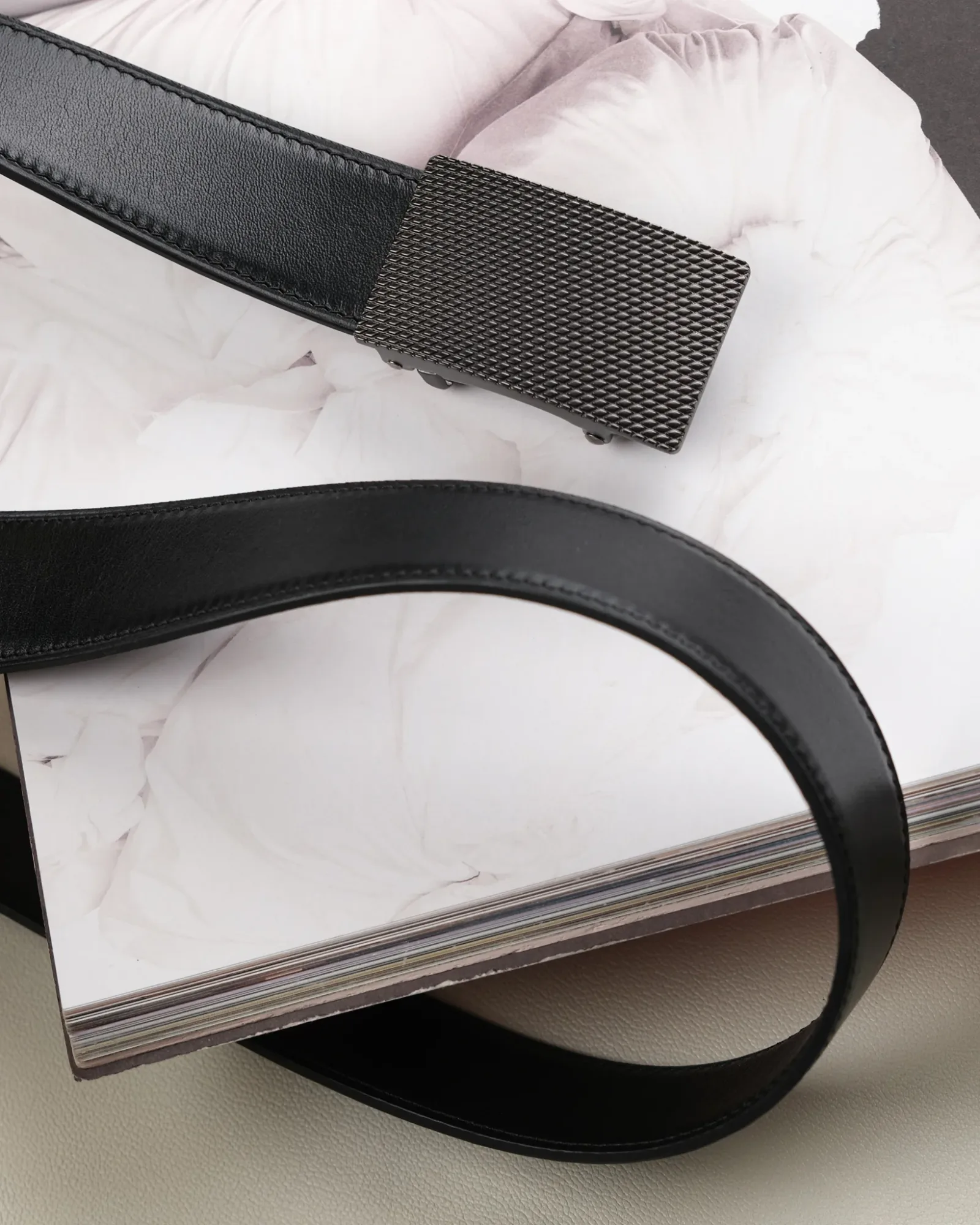 Ảnh Studio Dây lưng da Boxcalf dành cho nam - Koi Leather