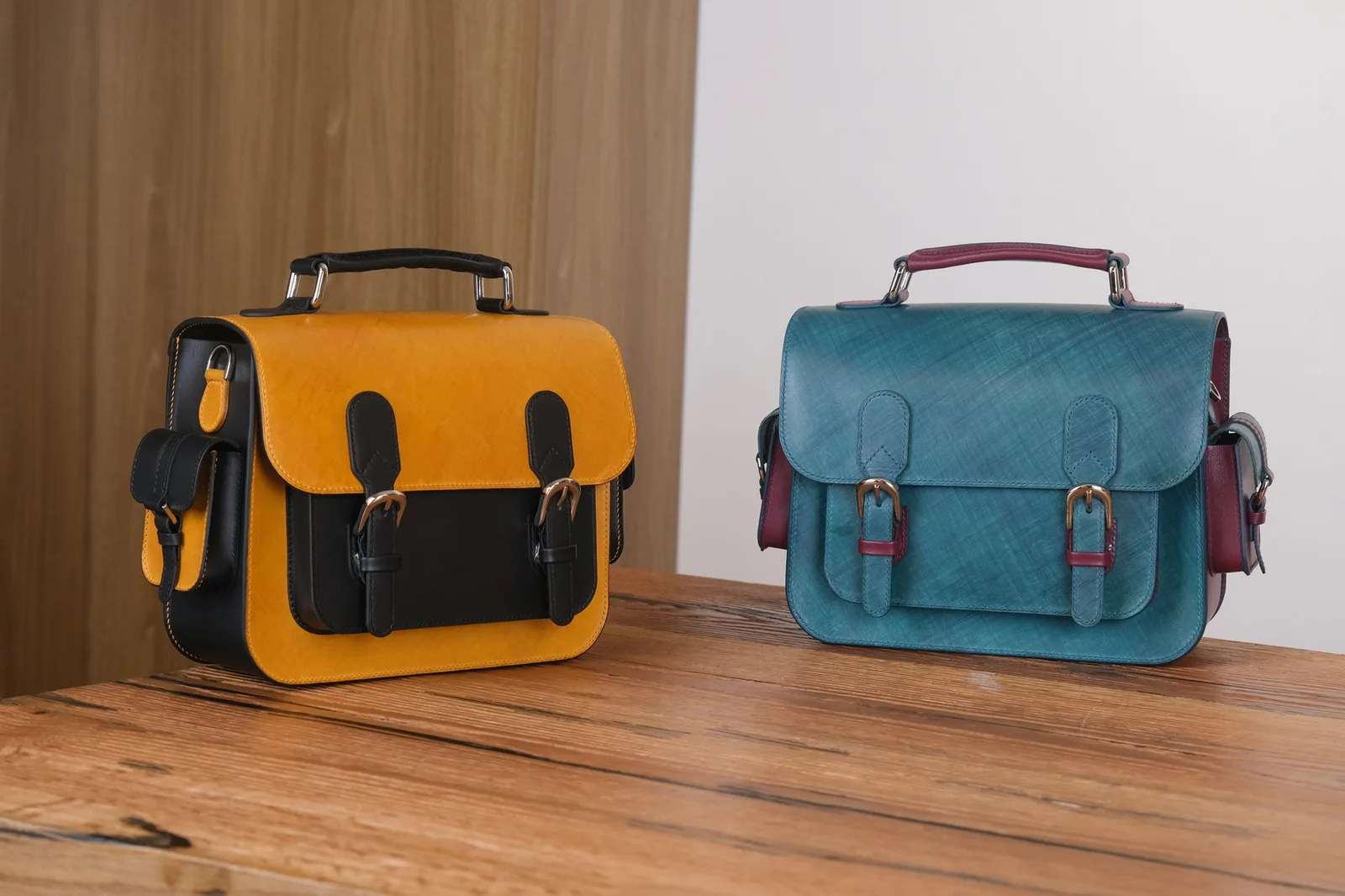 Ảnh Studio Túi satchel da Pueblo dáng hộp phối màu - Koi Leather