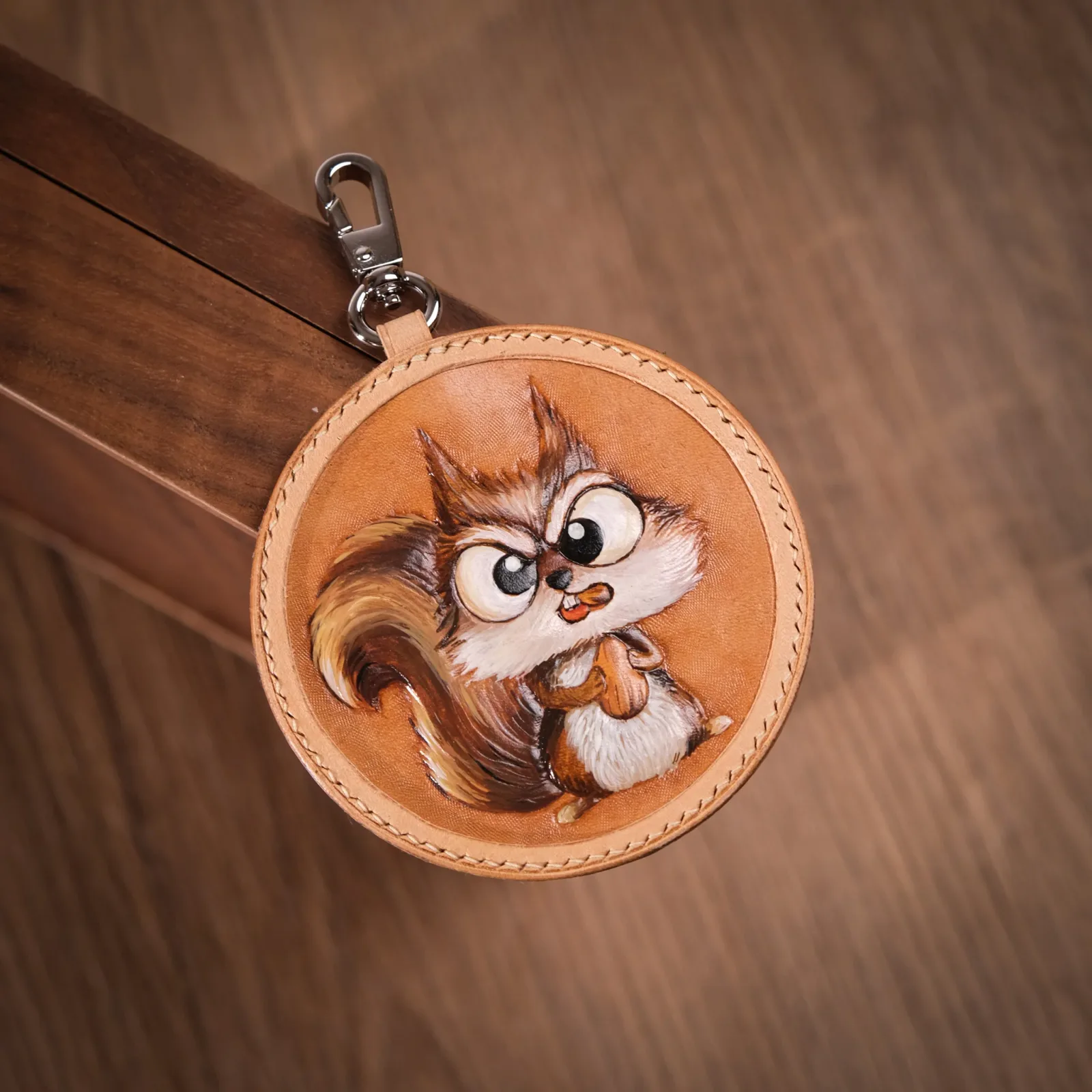 Ảnh Studio Charm tròn chạm khắc Pet cưng (Theo ảnh riêng của khách hàng) - Koi Leather